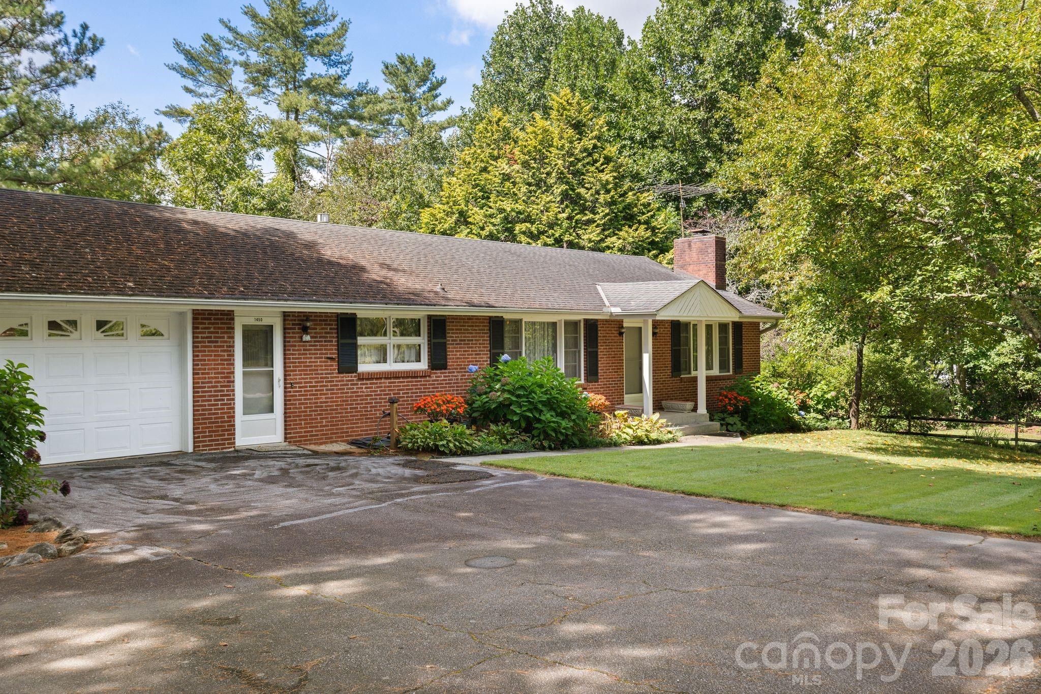 1450 Howard Gap Road Property Photo 24