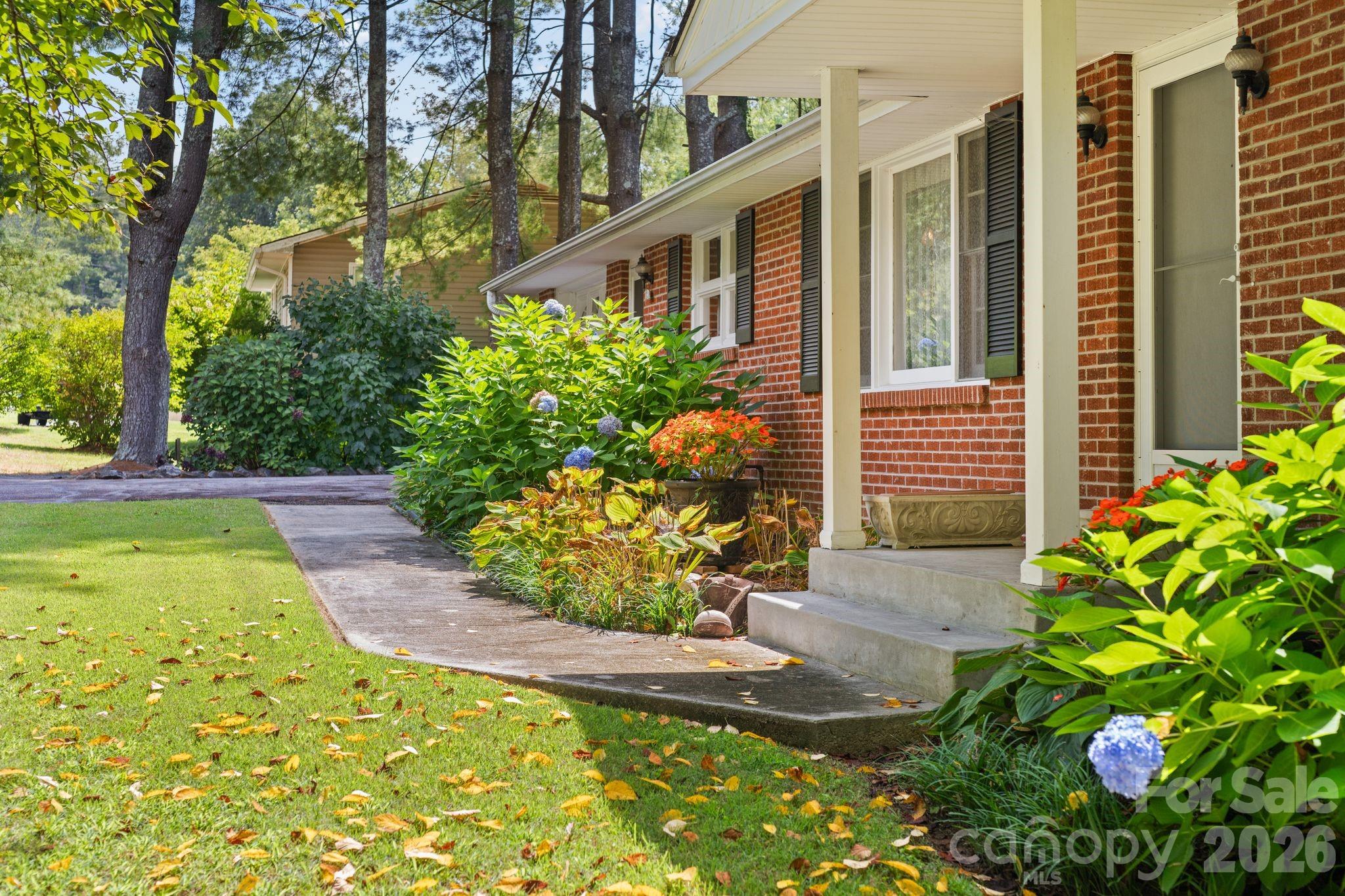 1450 Howard Gap Road Property Photo 25