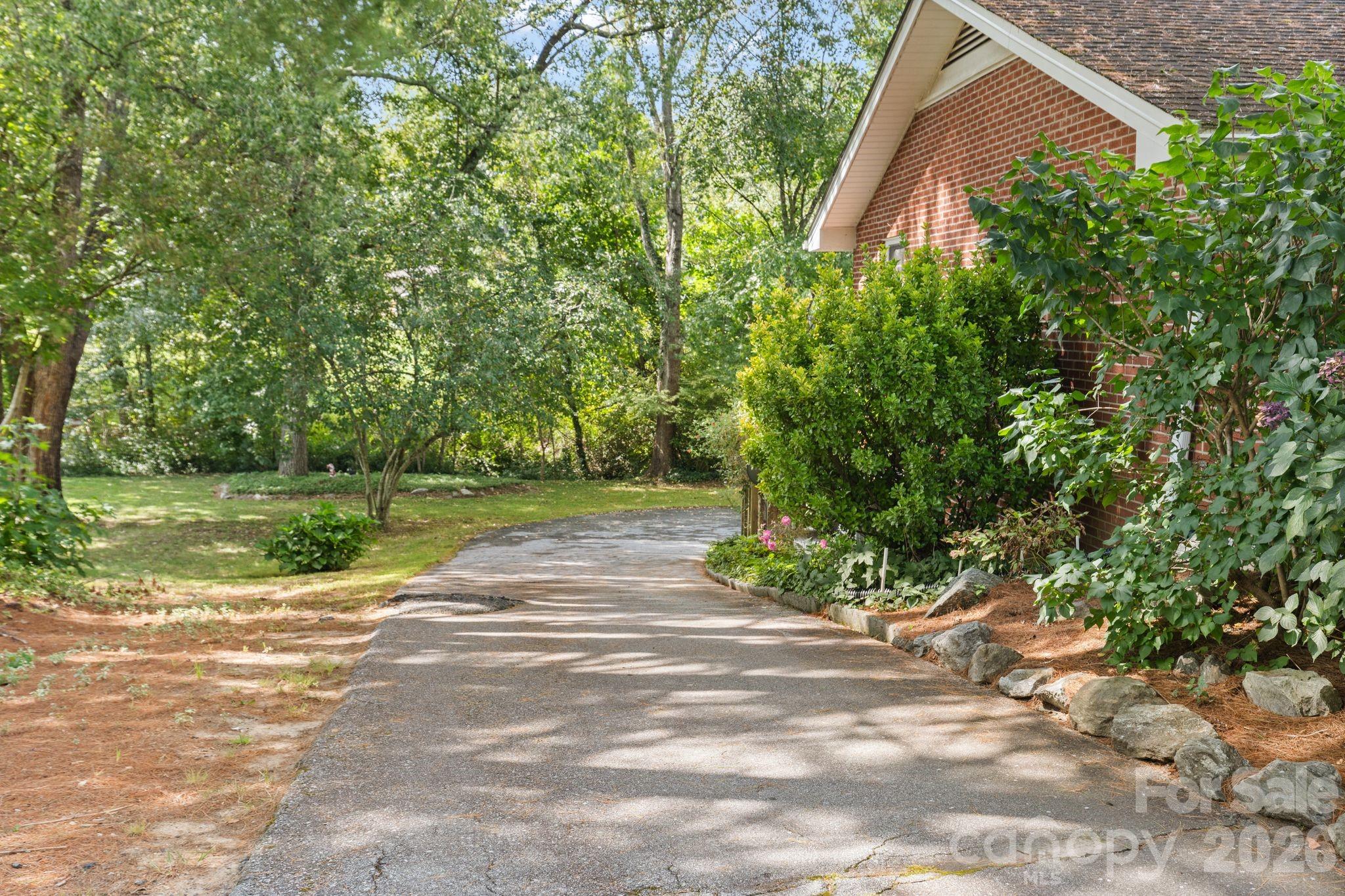 1450 Howard Gap Road Property Photo 31