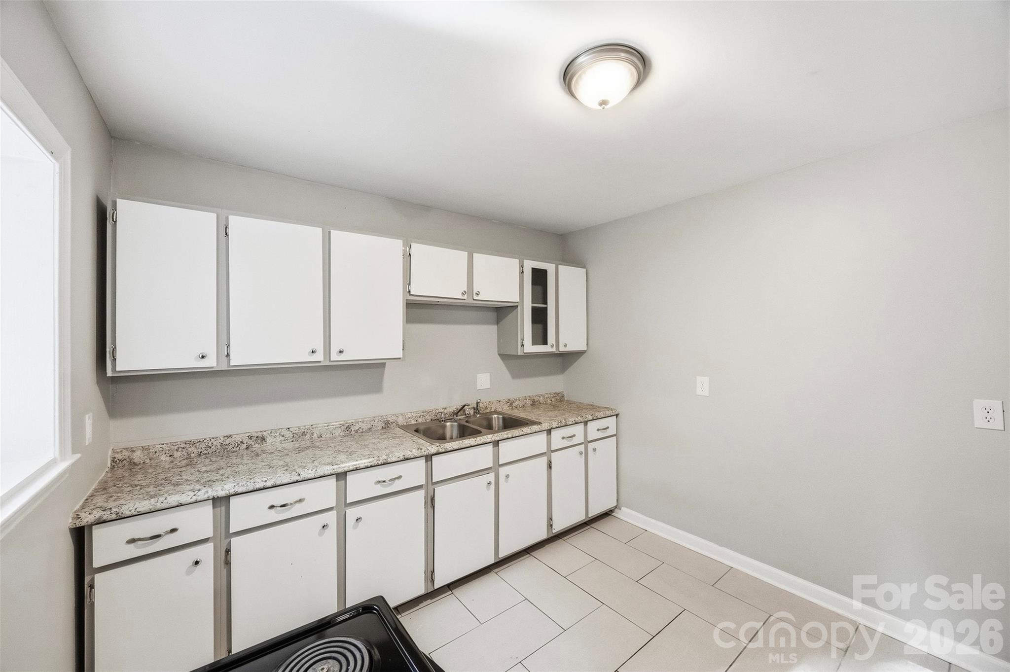 428 E Mclelland Avenue Property Photo 5