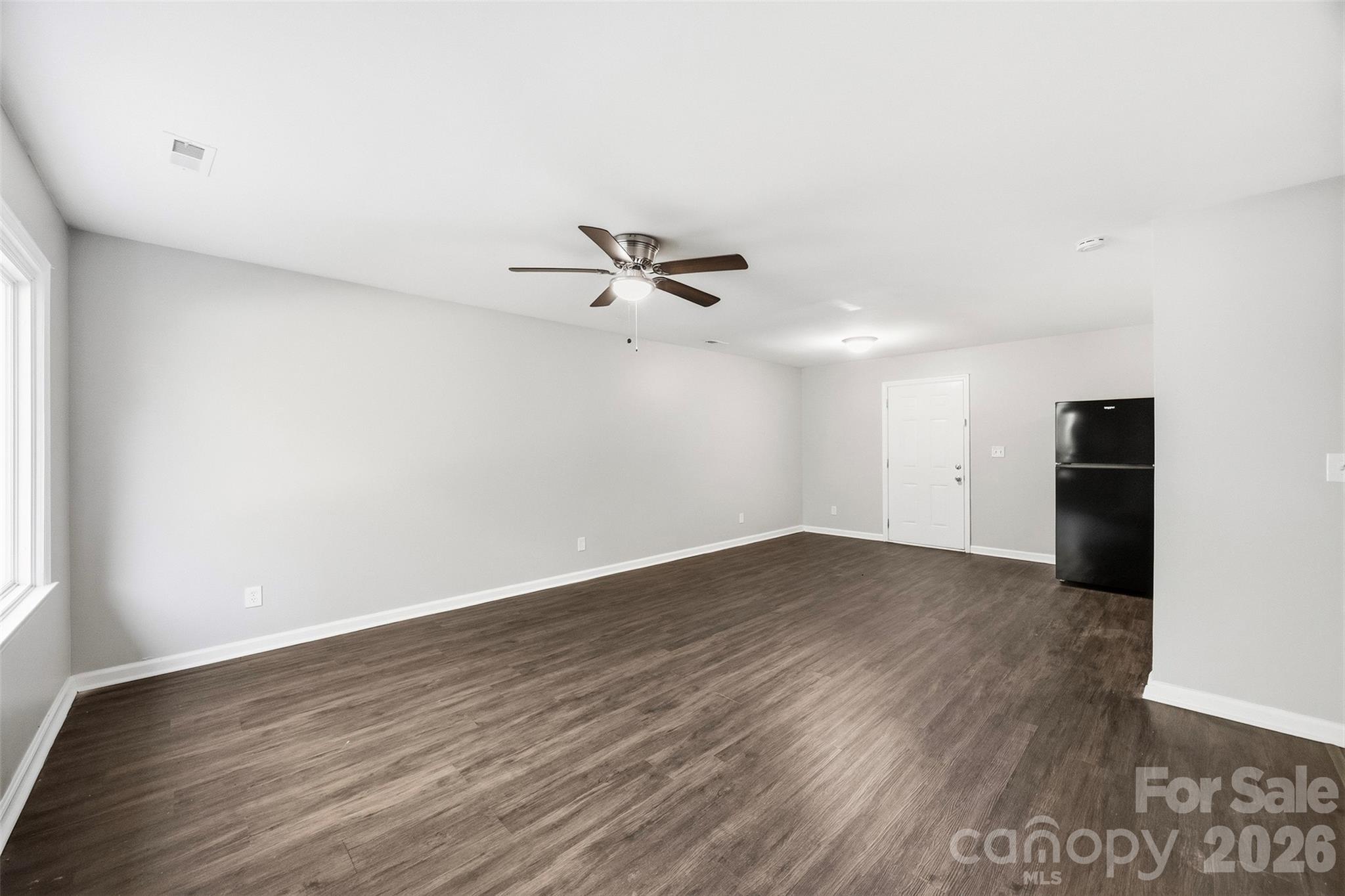 428 E Mclelland Avenue Property Photo 9