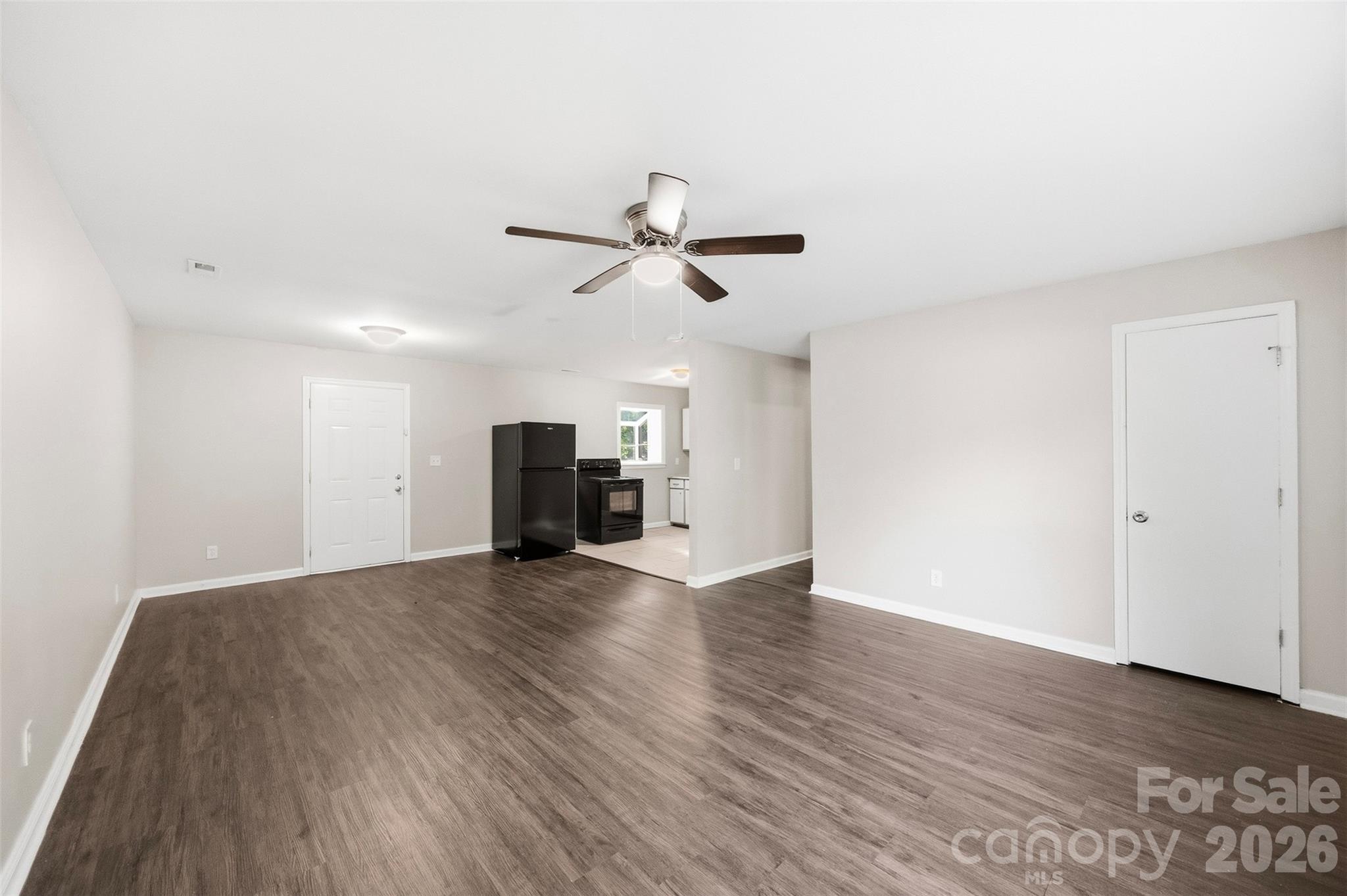 428 E Mclelland Avenue Property Photo 10