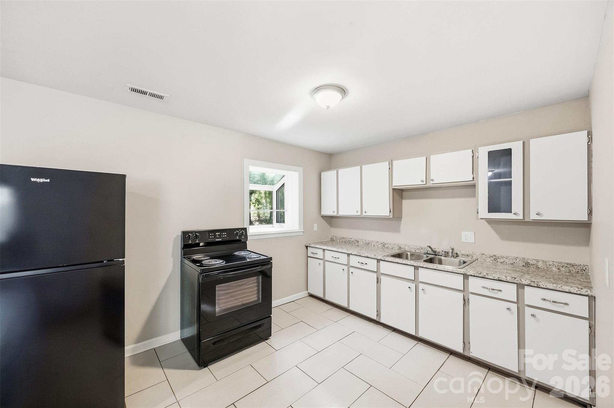428 E Mclelland Avenue Property Photo 13