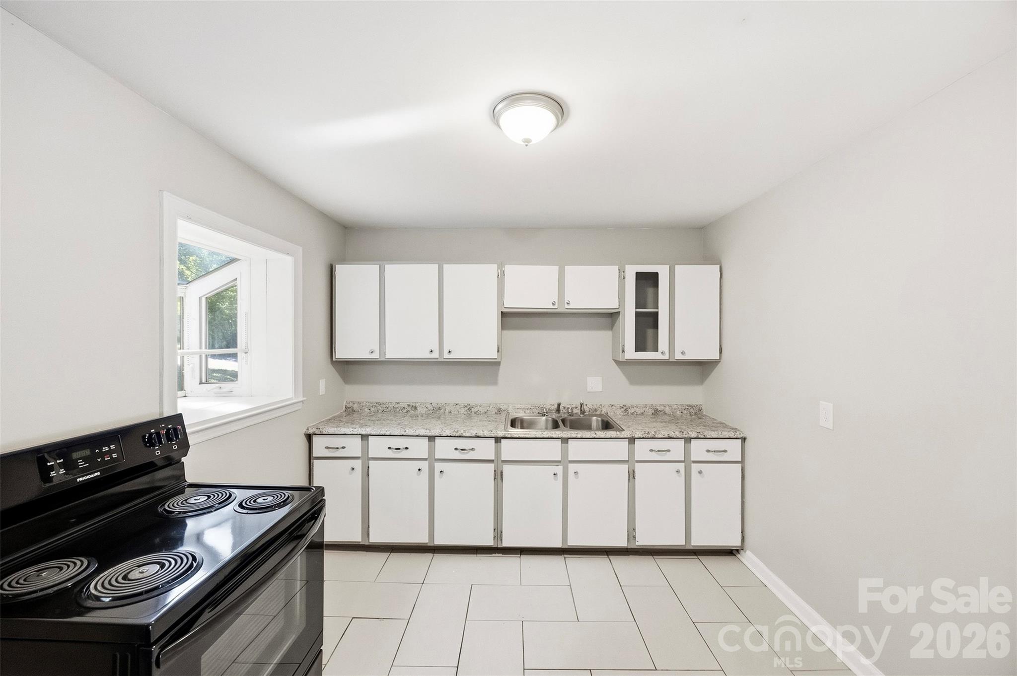 428 E Mclelland Avenue Property Photo 14