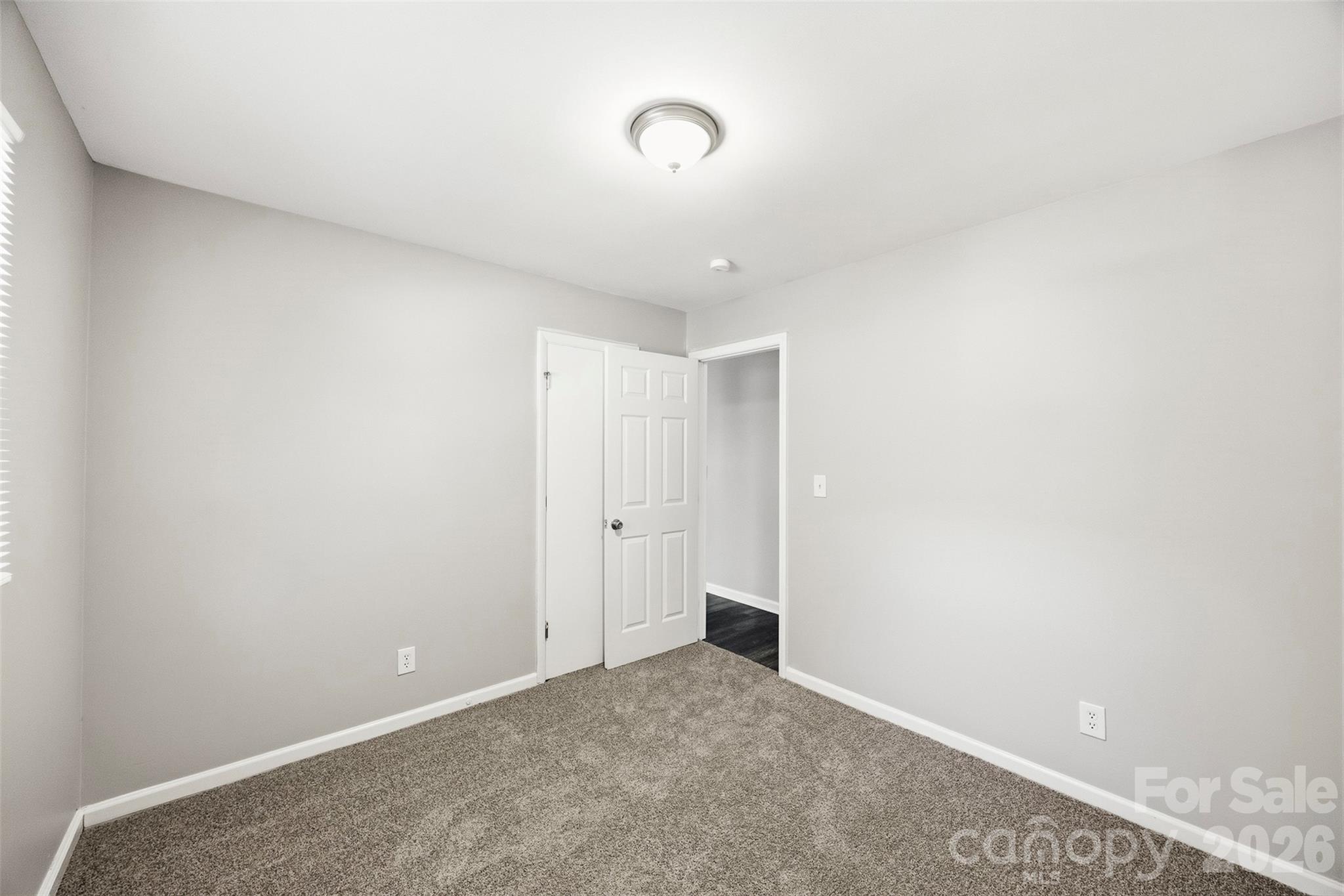 428 E Mclelland Avenue Property Photo 16