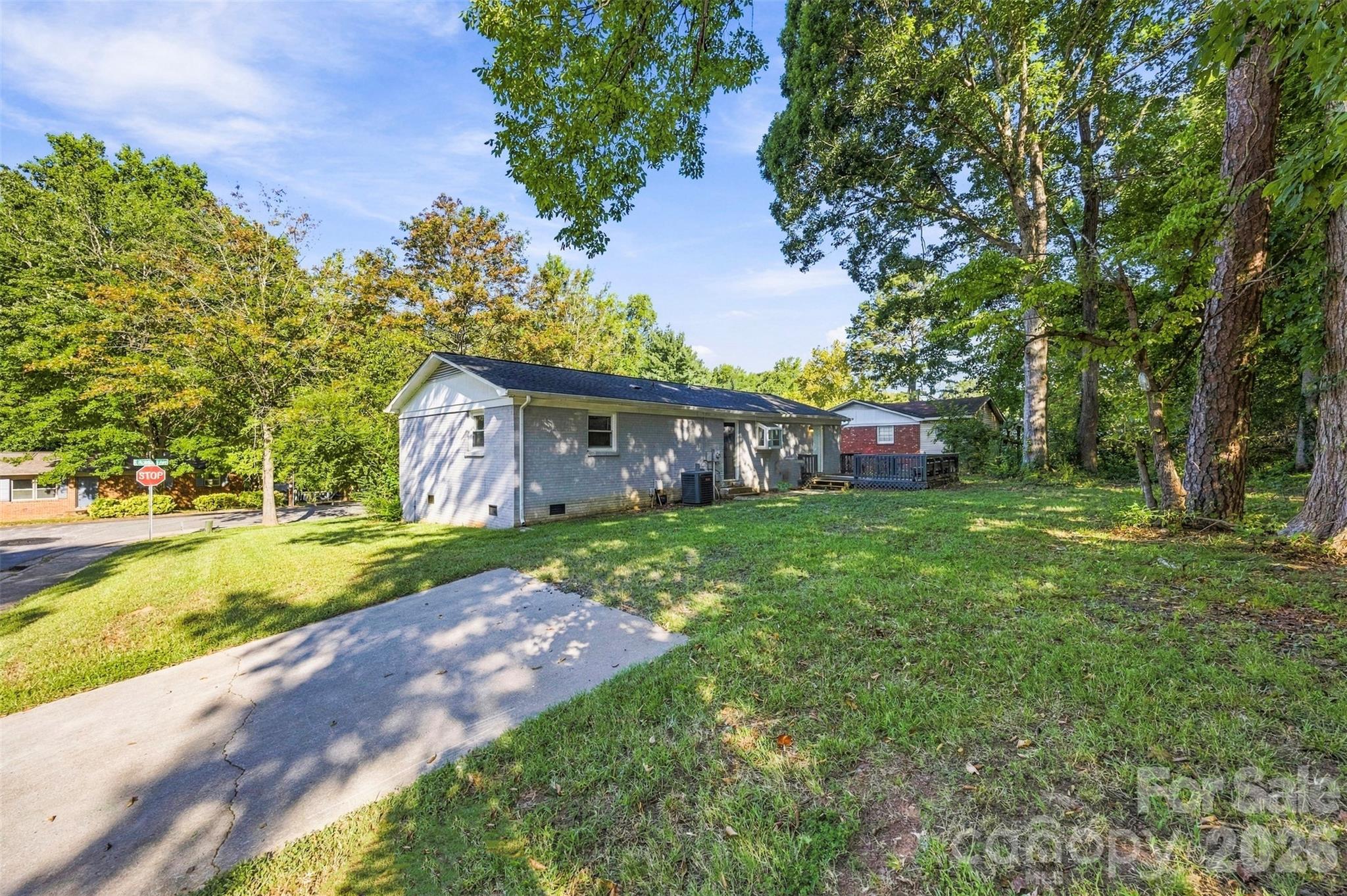 428 E Mclelland Avenue Property Photo 23