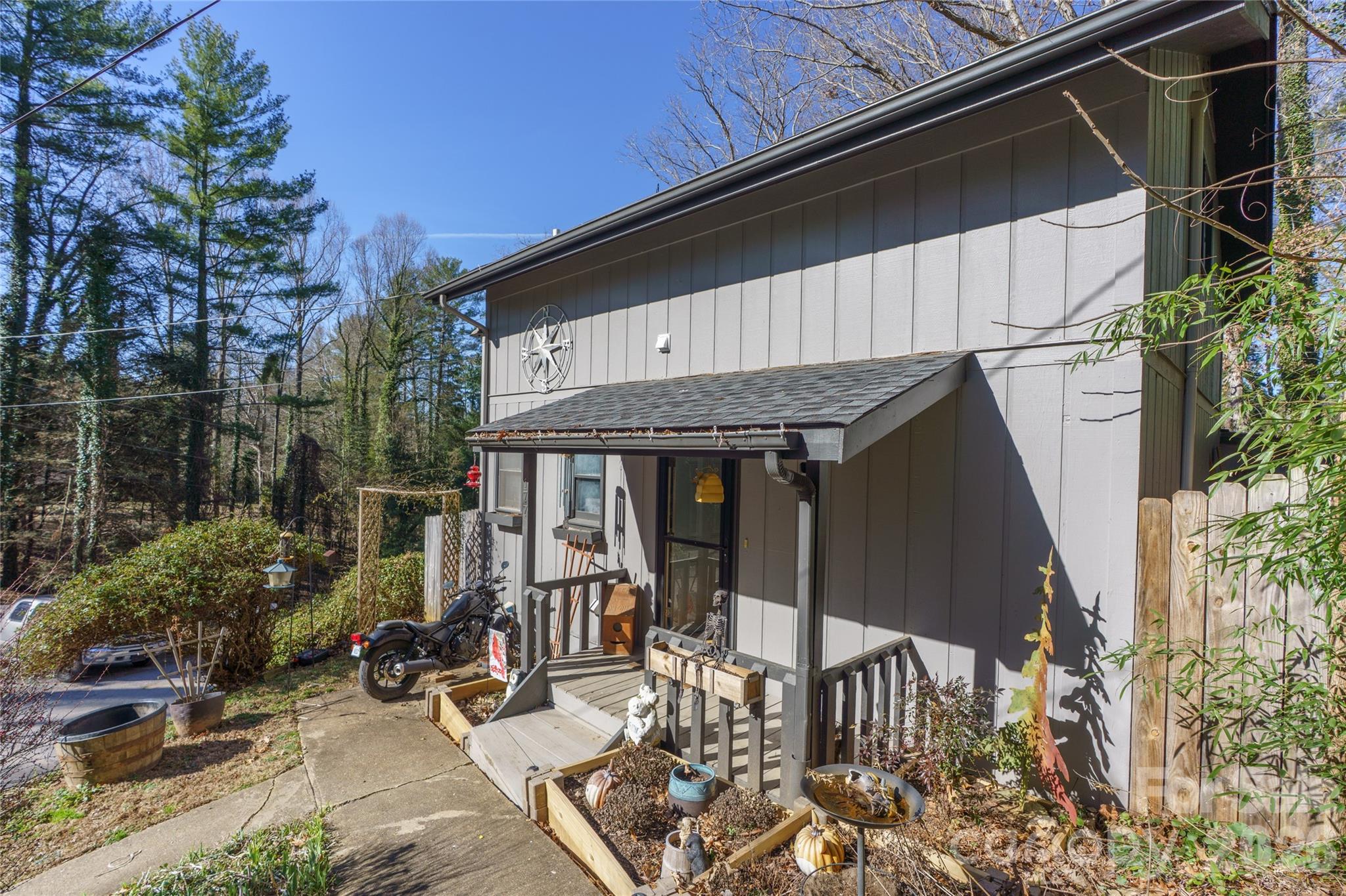 177 Forest Drive 11 Property Photo 1
