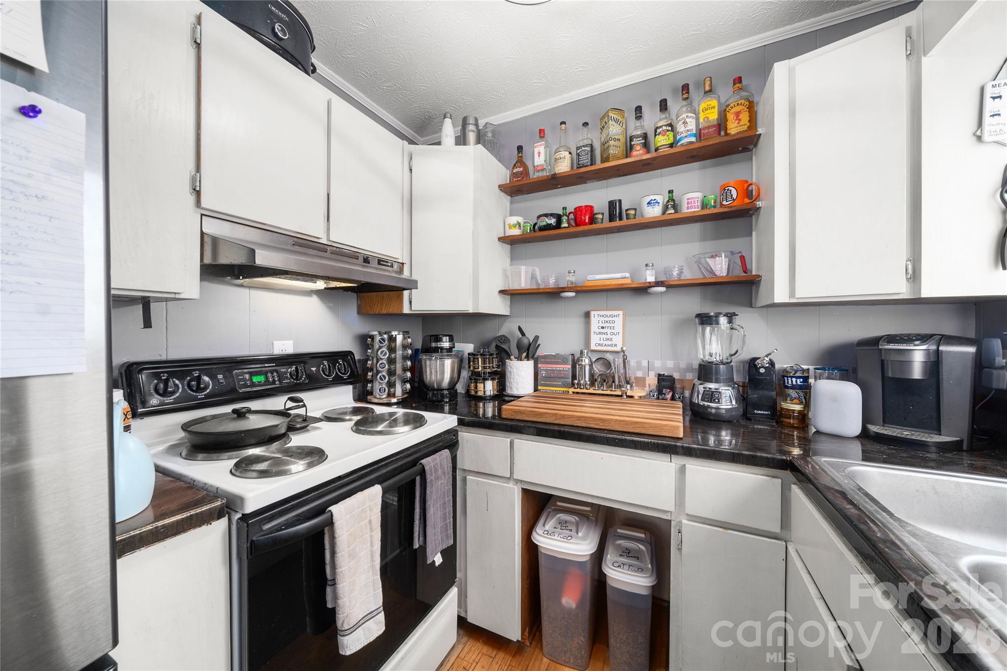 177 Forest Drive 11 Property Photo 6