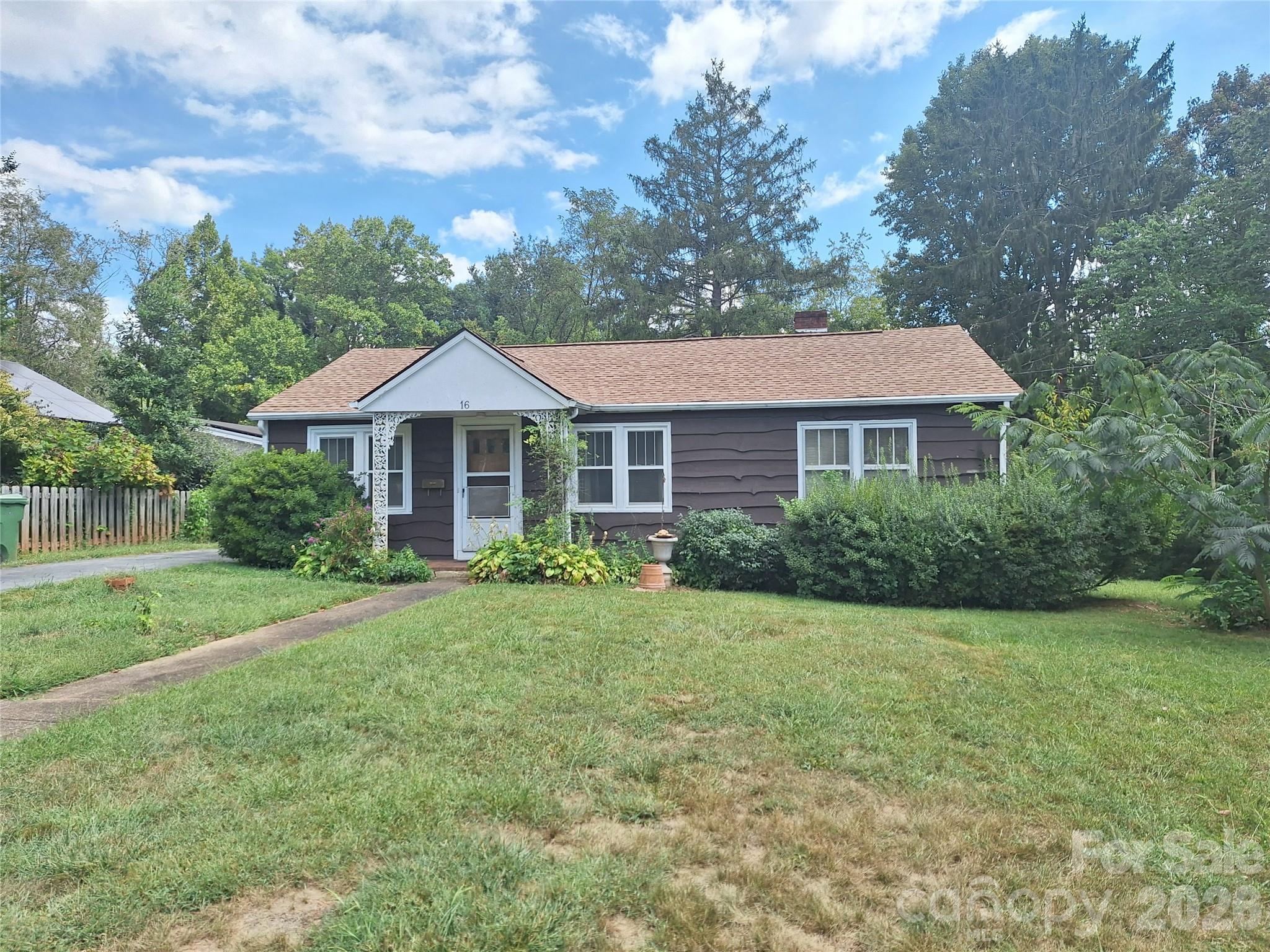 16 Shannon Drive Property Photo 2