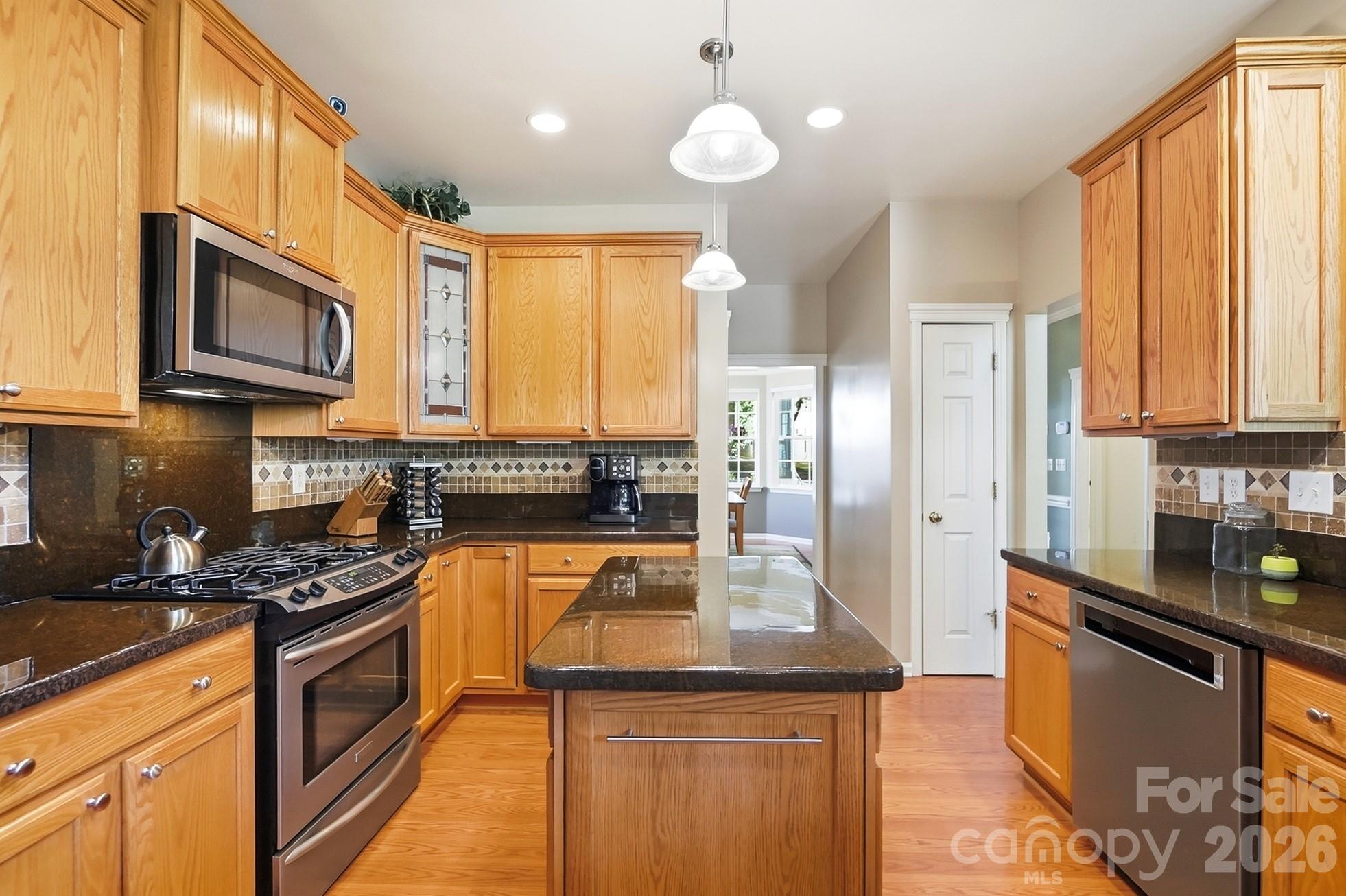 15619 Carrington Ridge Drive Property Photo 12
