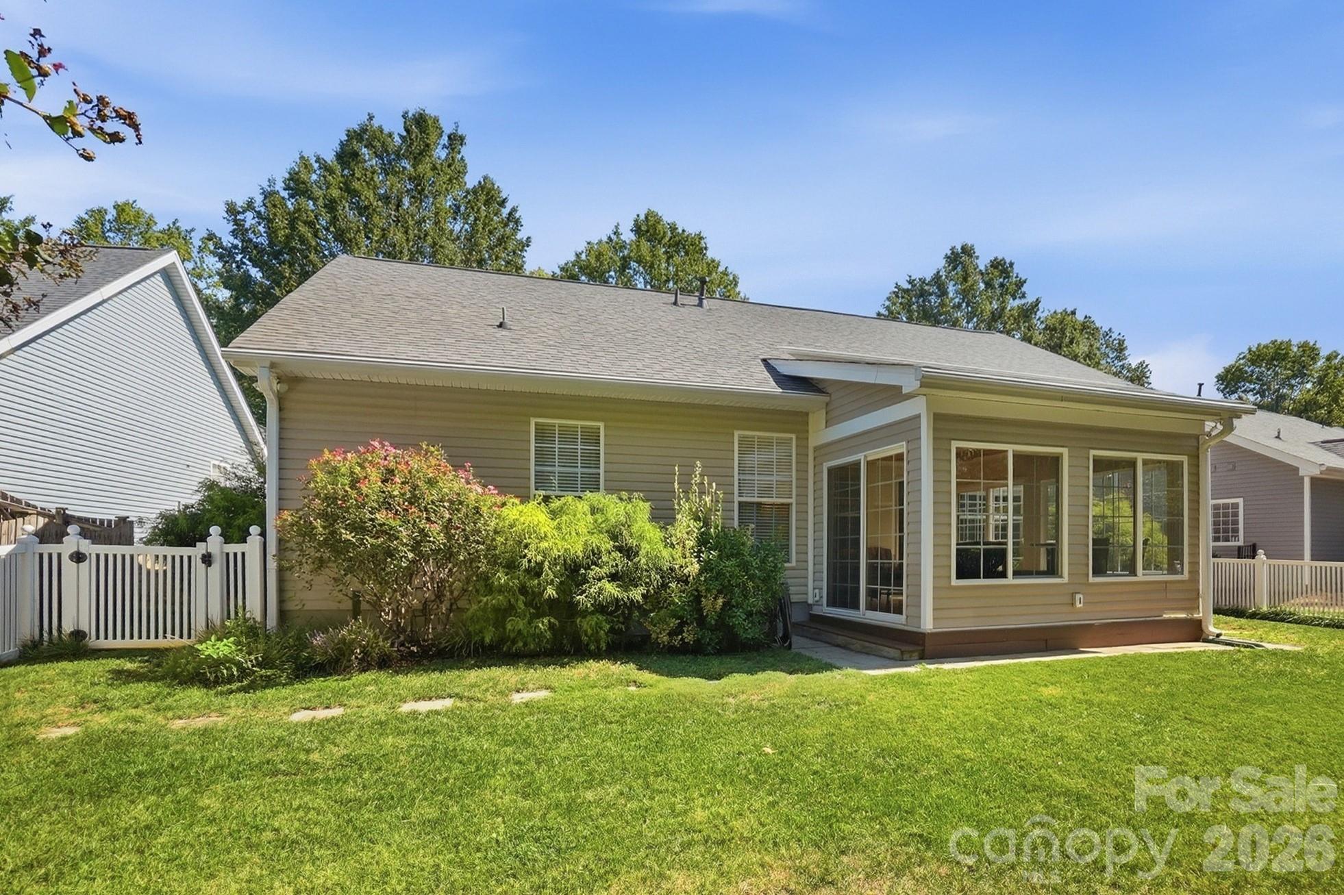 15619 Carrington Ridge Drive Property Photo 31