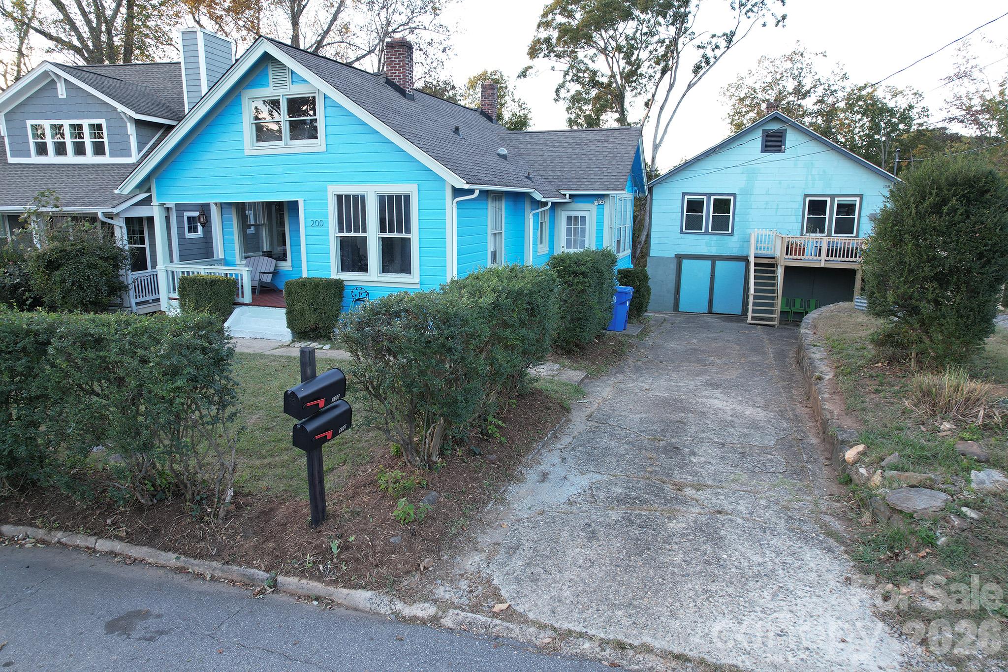 198 & 200 Courtland Place Property Photo 1