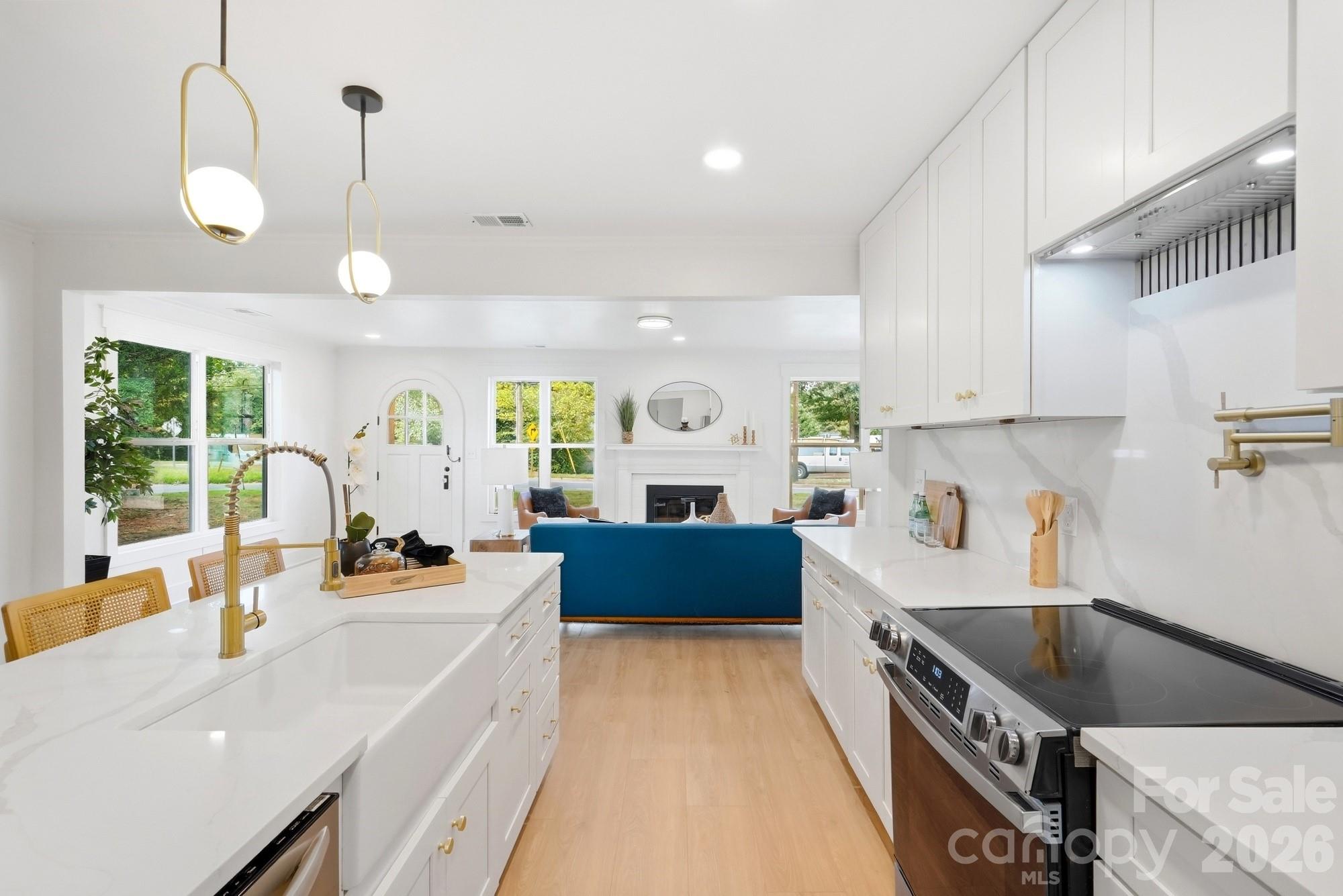 211 Spratt Street Property Photo 13