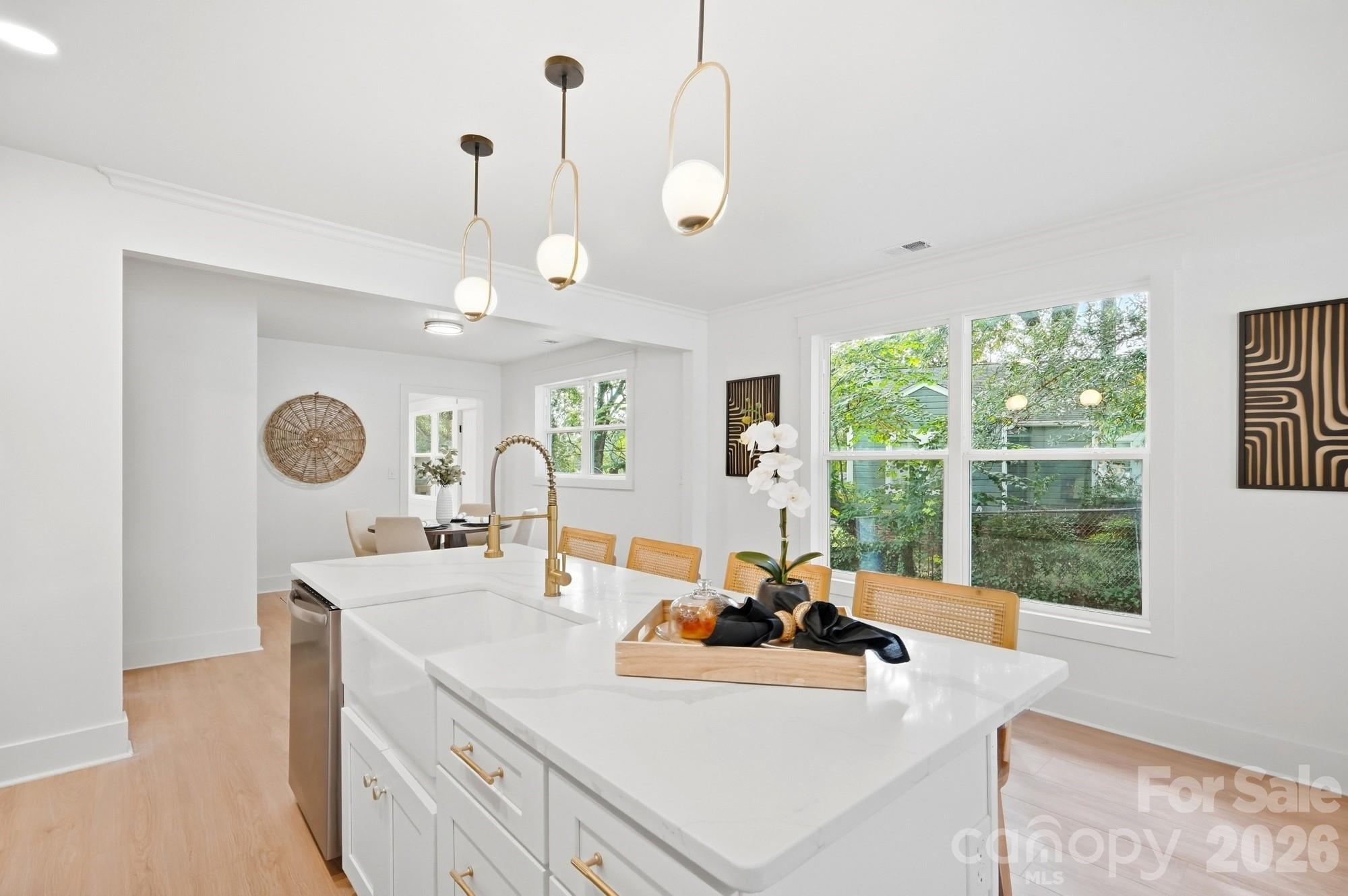 211 Spratt Street Property Photo 15