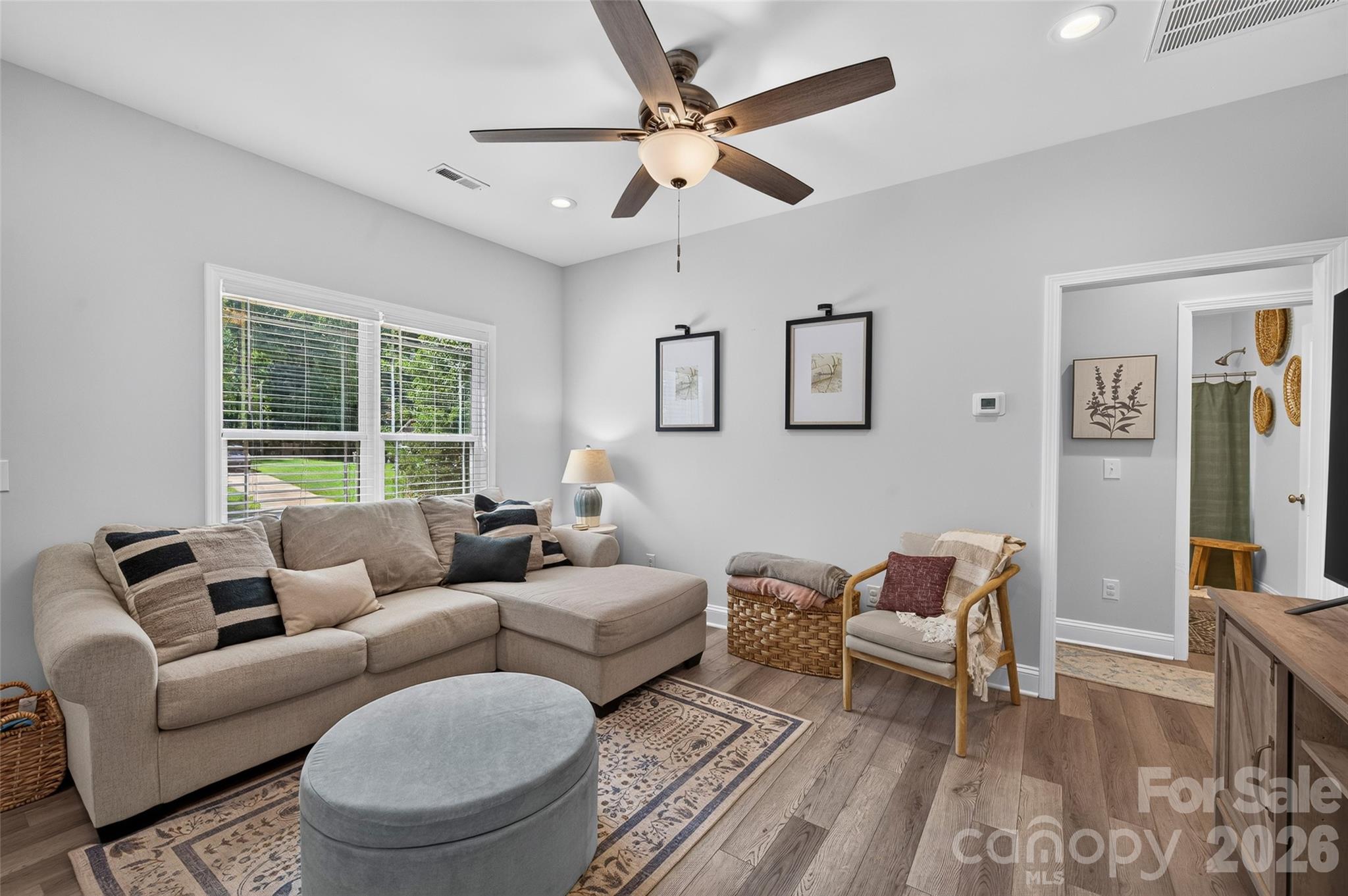 508 Willow Road Property Photo 6