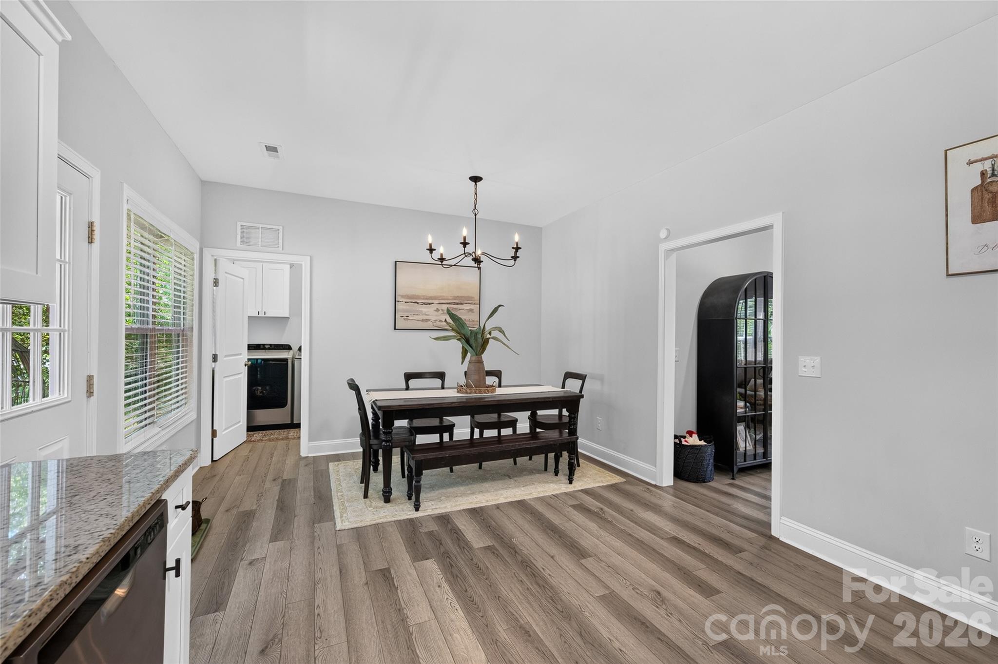 508 Willow Road Property Photo 12