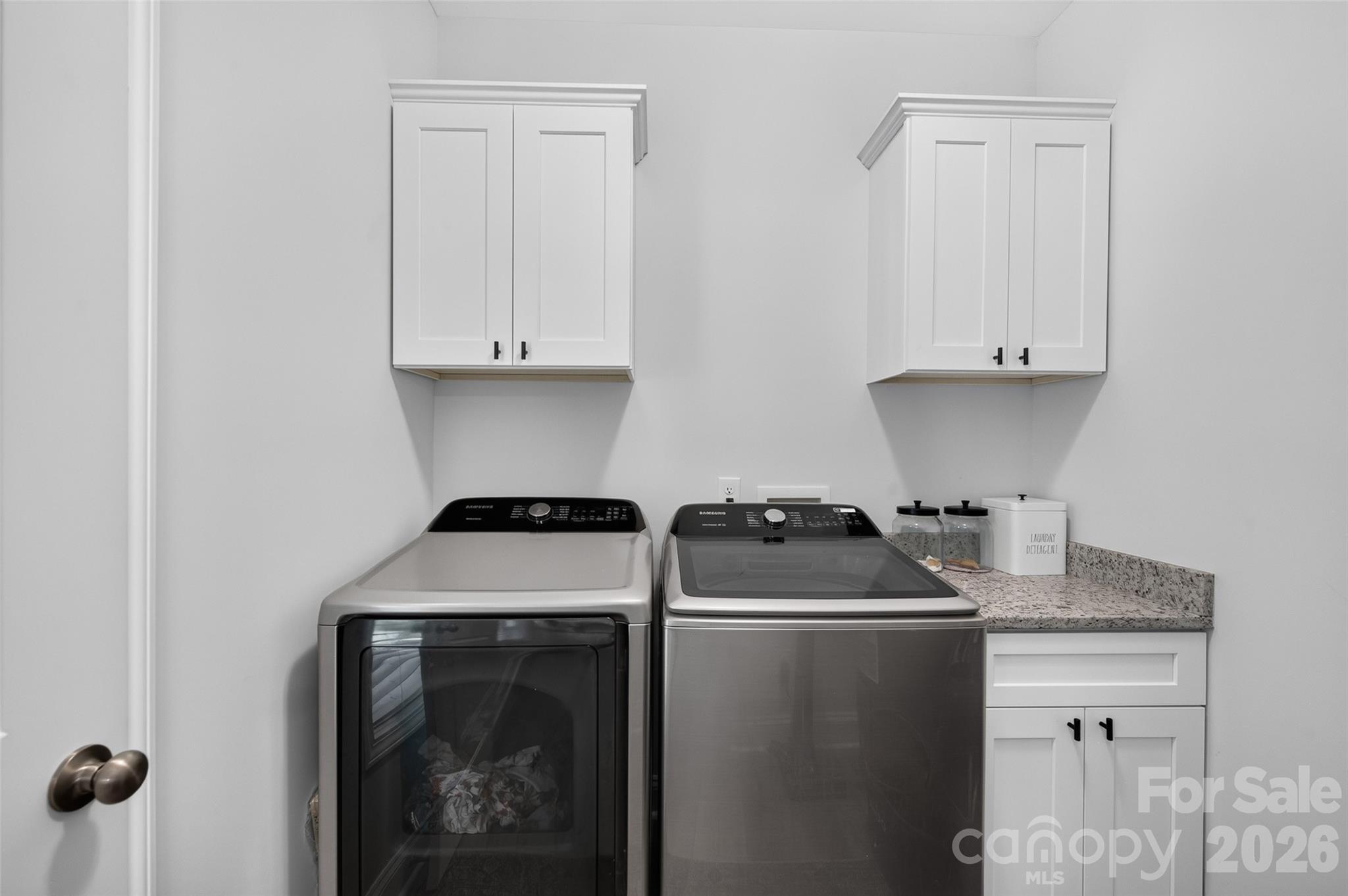 508 Willow Road Property Photo 13