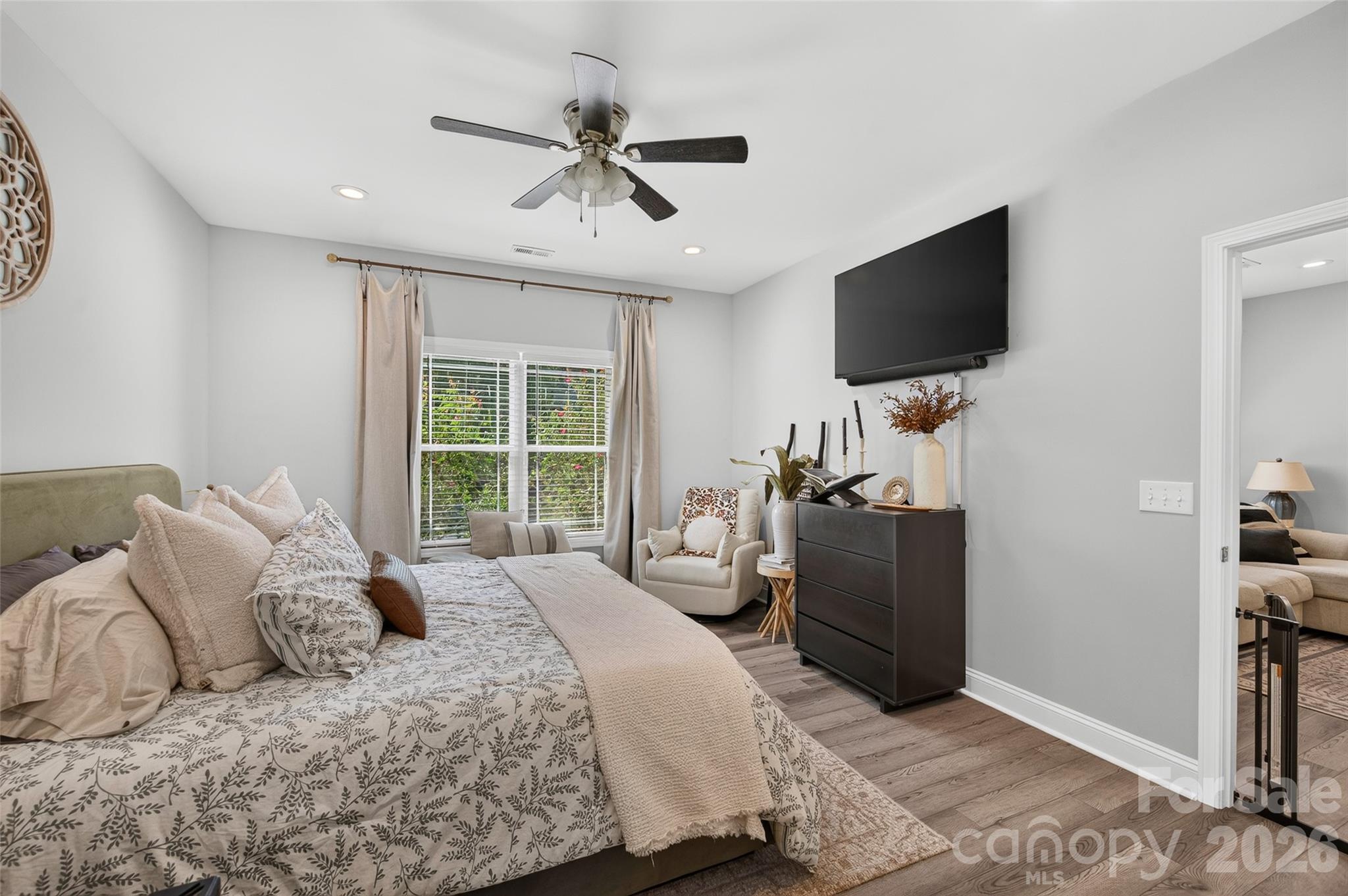 508 Willow Road Property Photo 15