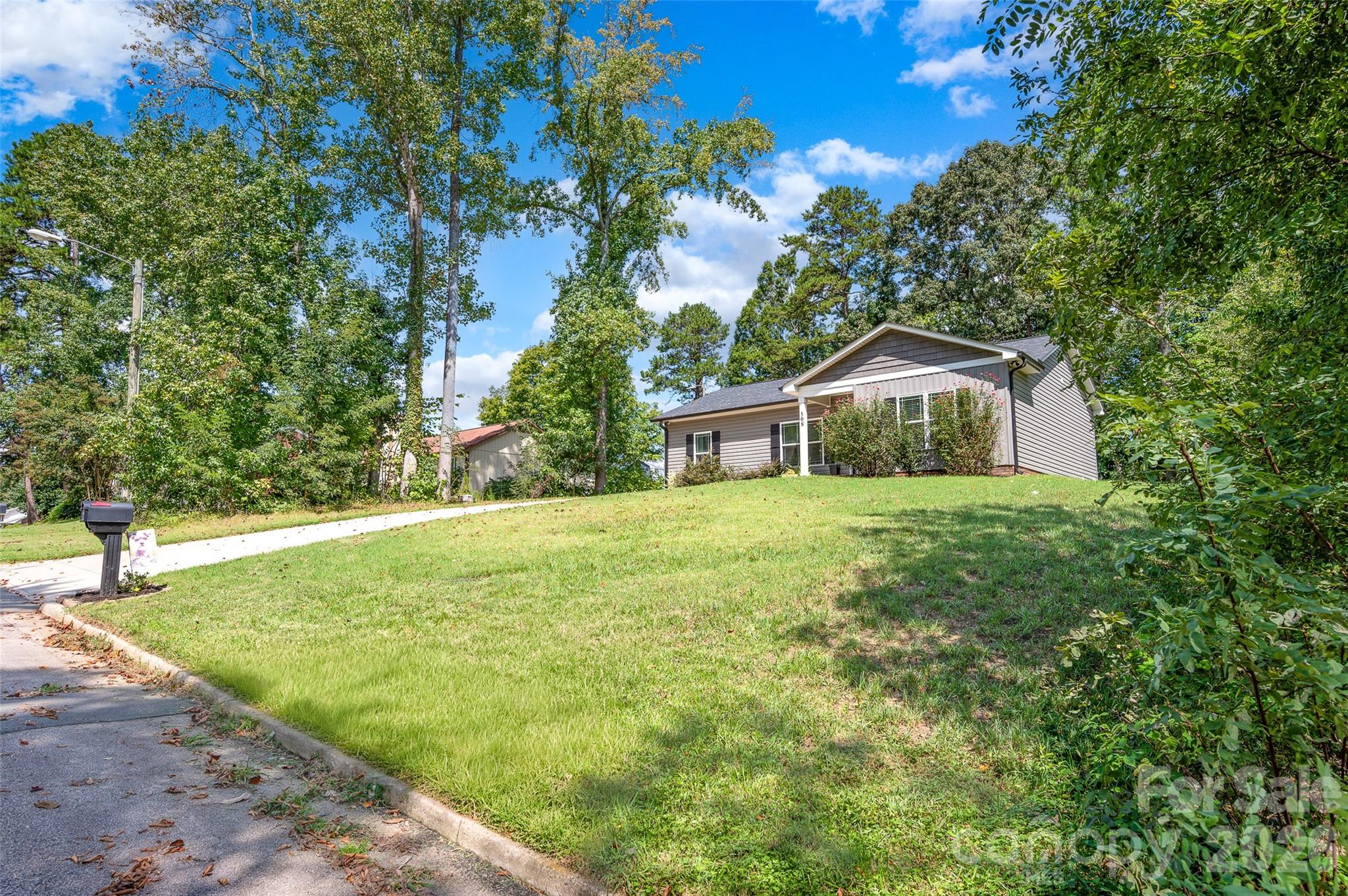 508 Willow Road Property Photo 28