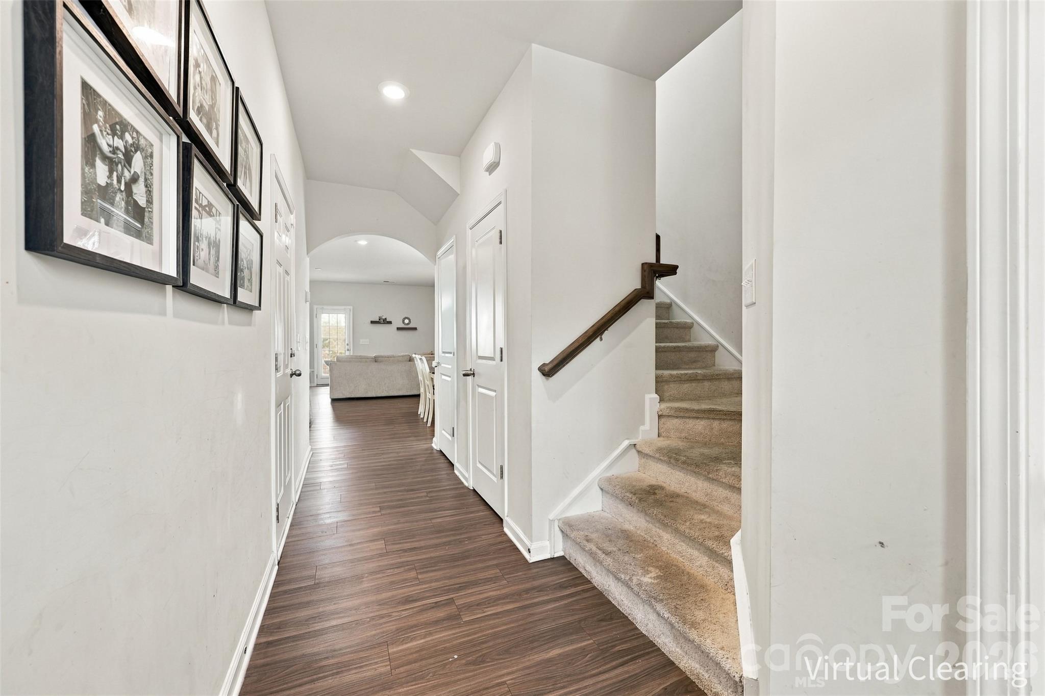 604 Rustic Path Lane Property Photo 4