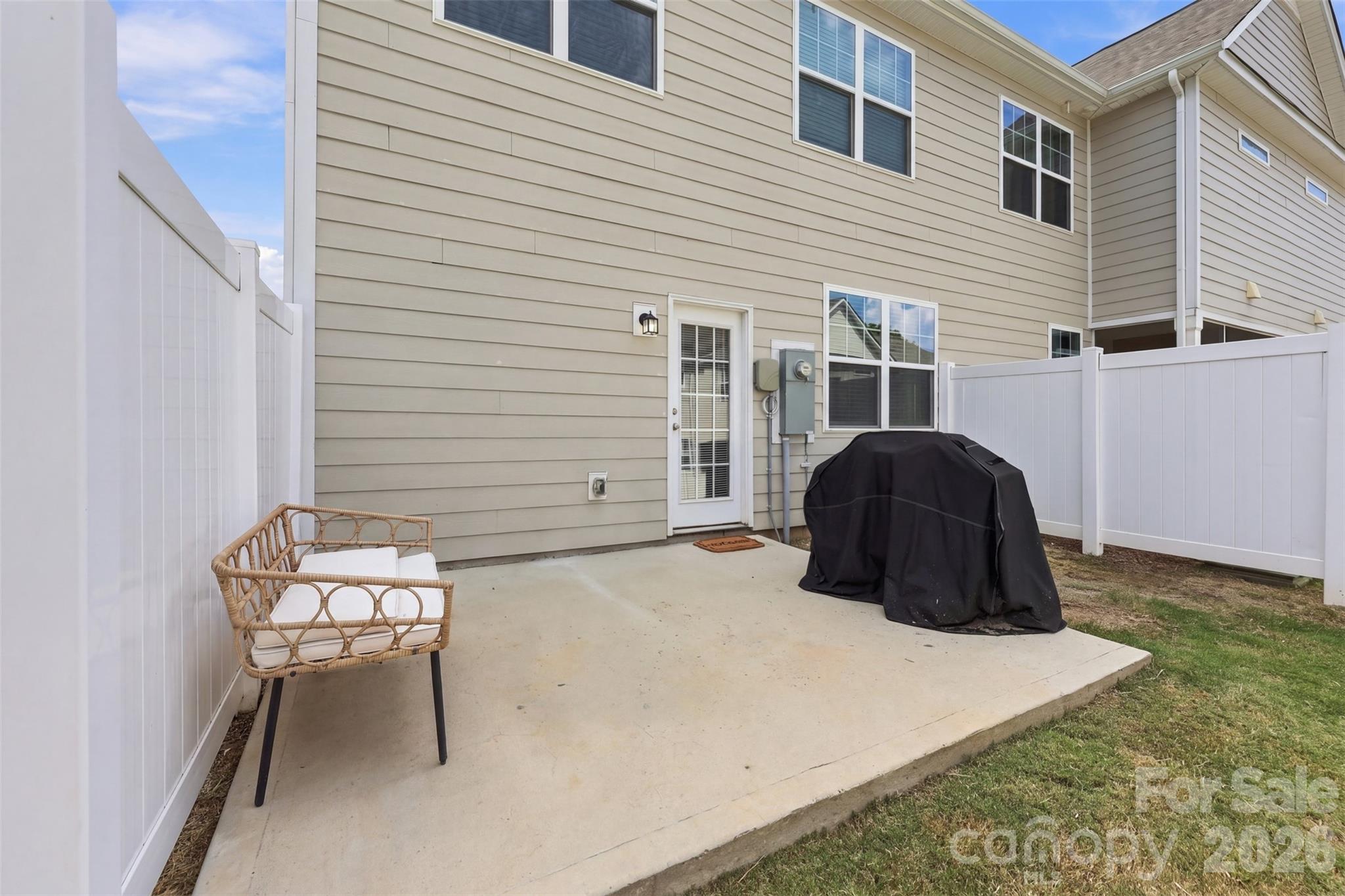 604 Rustic Path Lane Property Photo 32