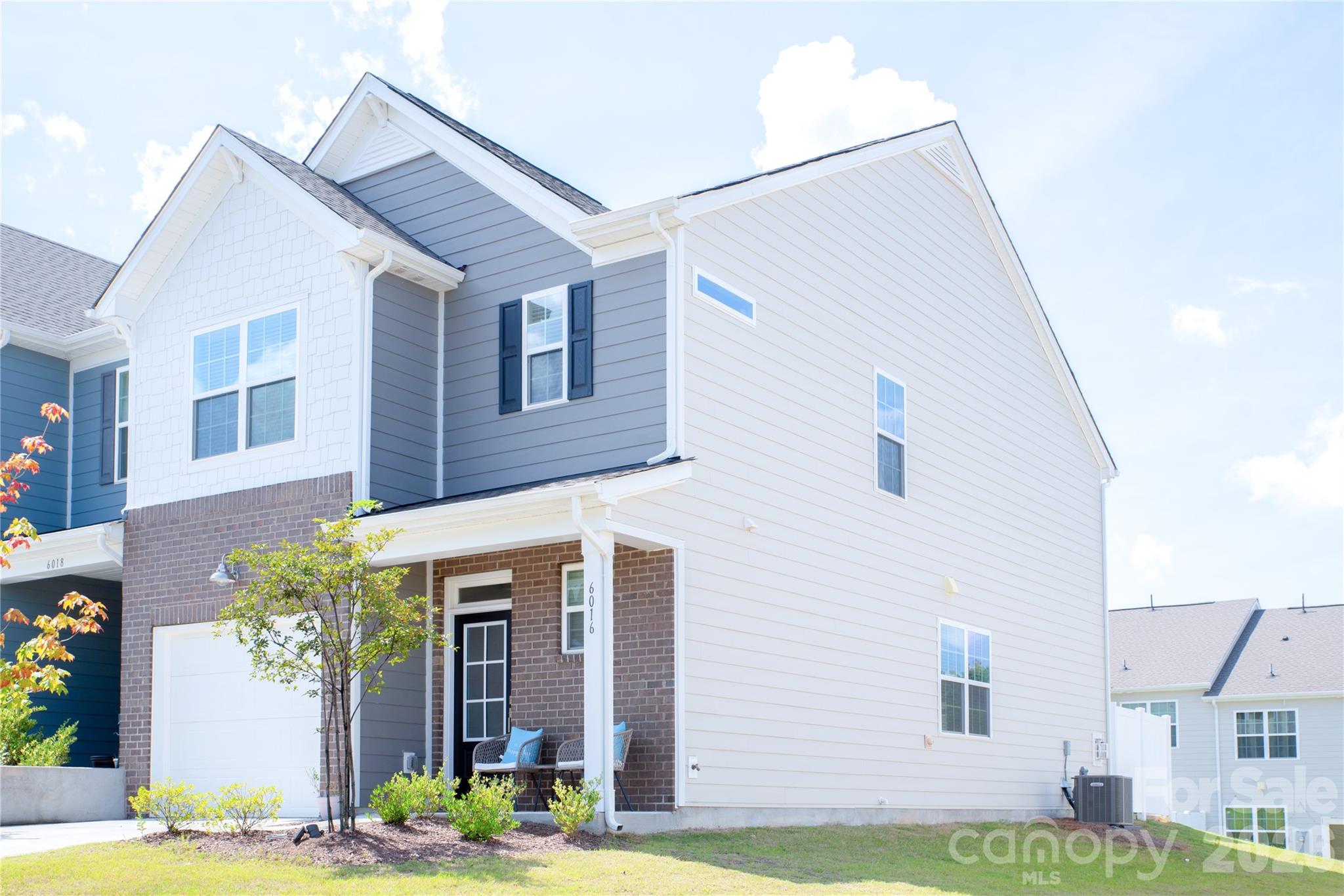 6016 Chelsea Oaks Ridge Property Photo 4