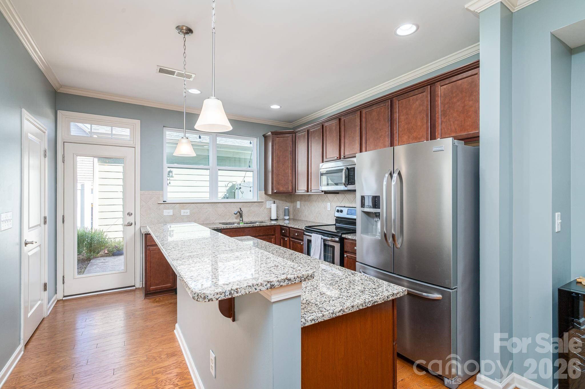 1231 Assembly Street Property Photo 10