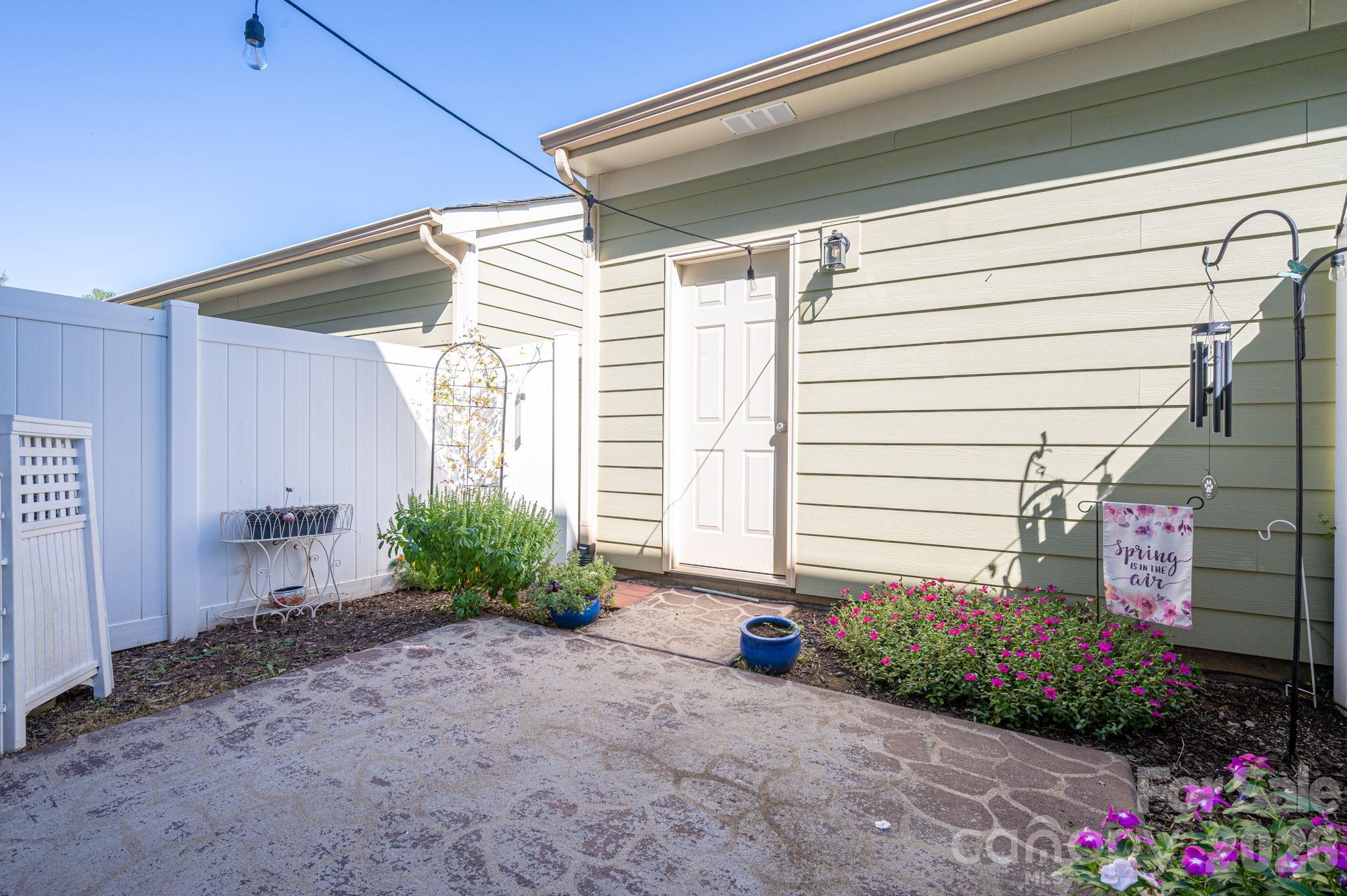 1231 Assembly Street Property Photo 18