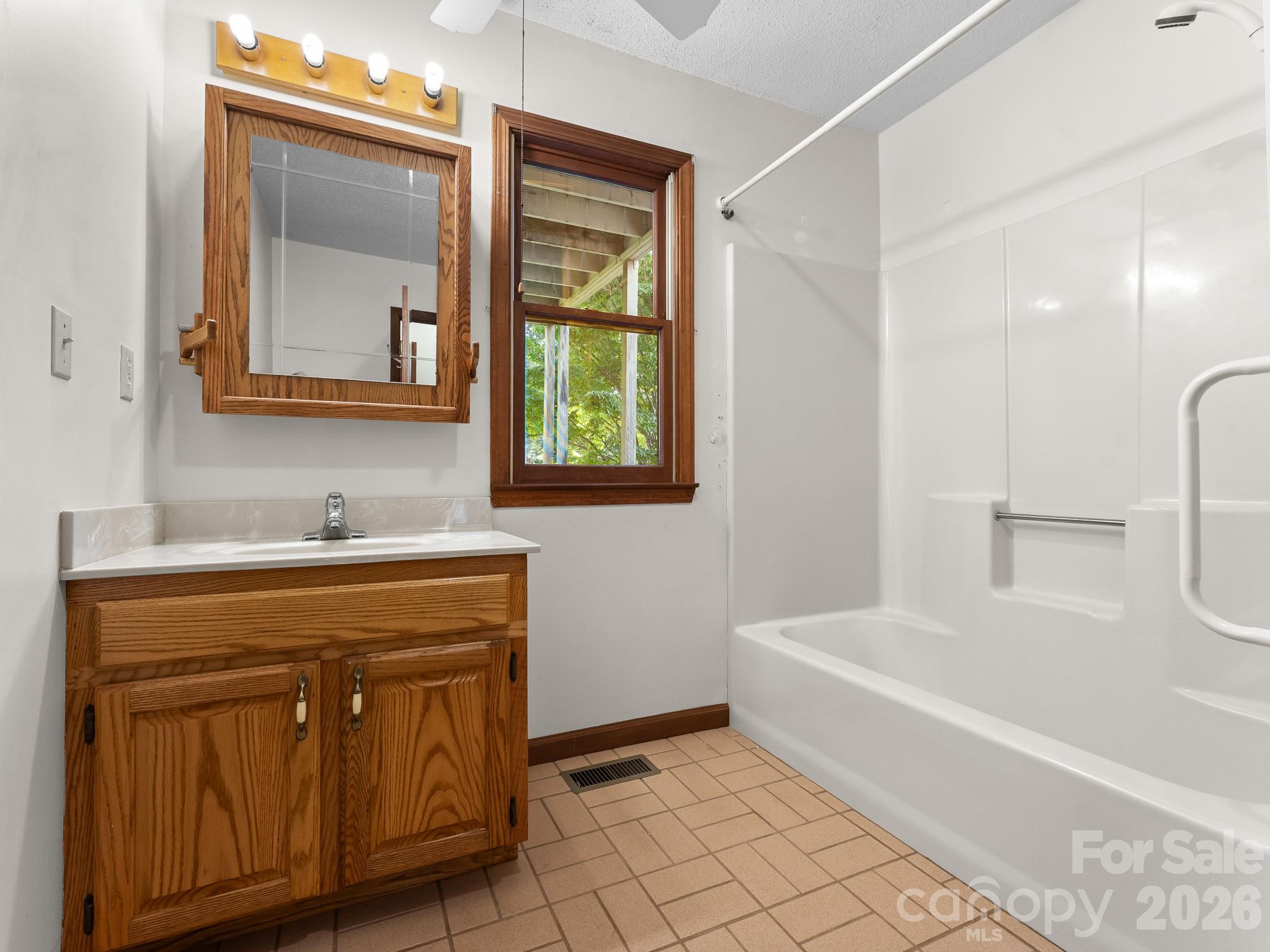 220 Wingfield Way Property Photo 23