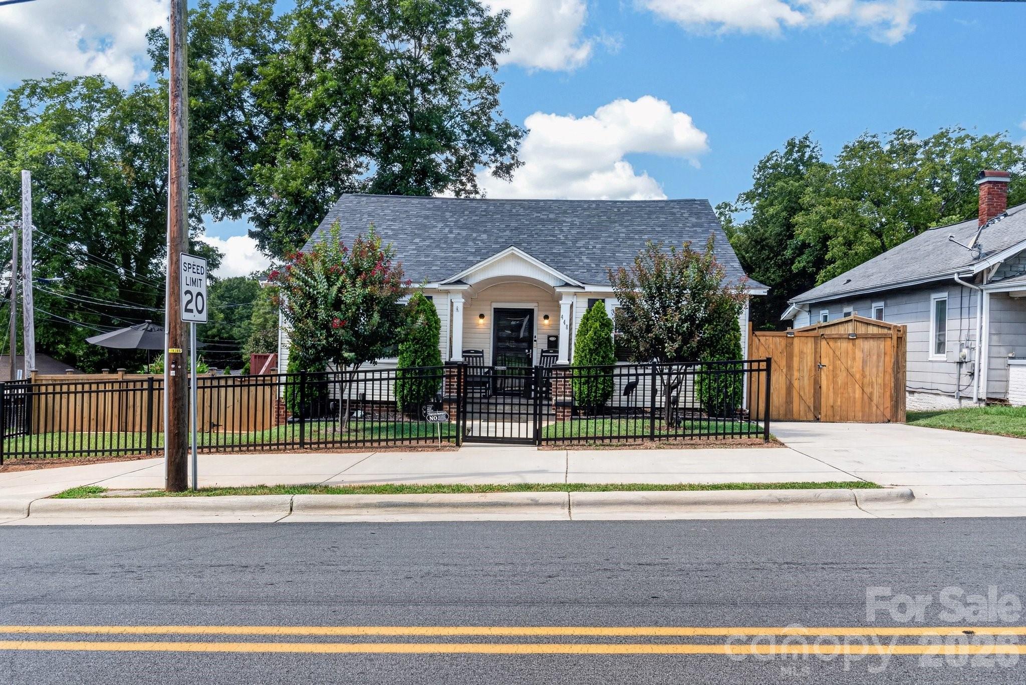 448 1st Street Property Photo 4