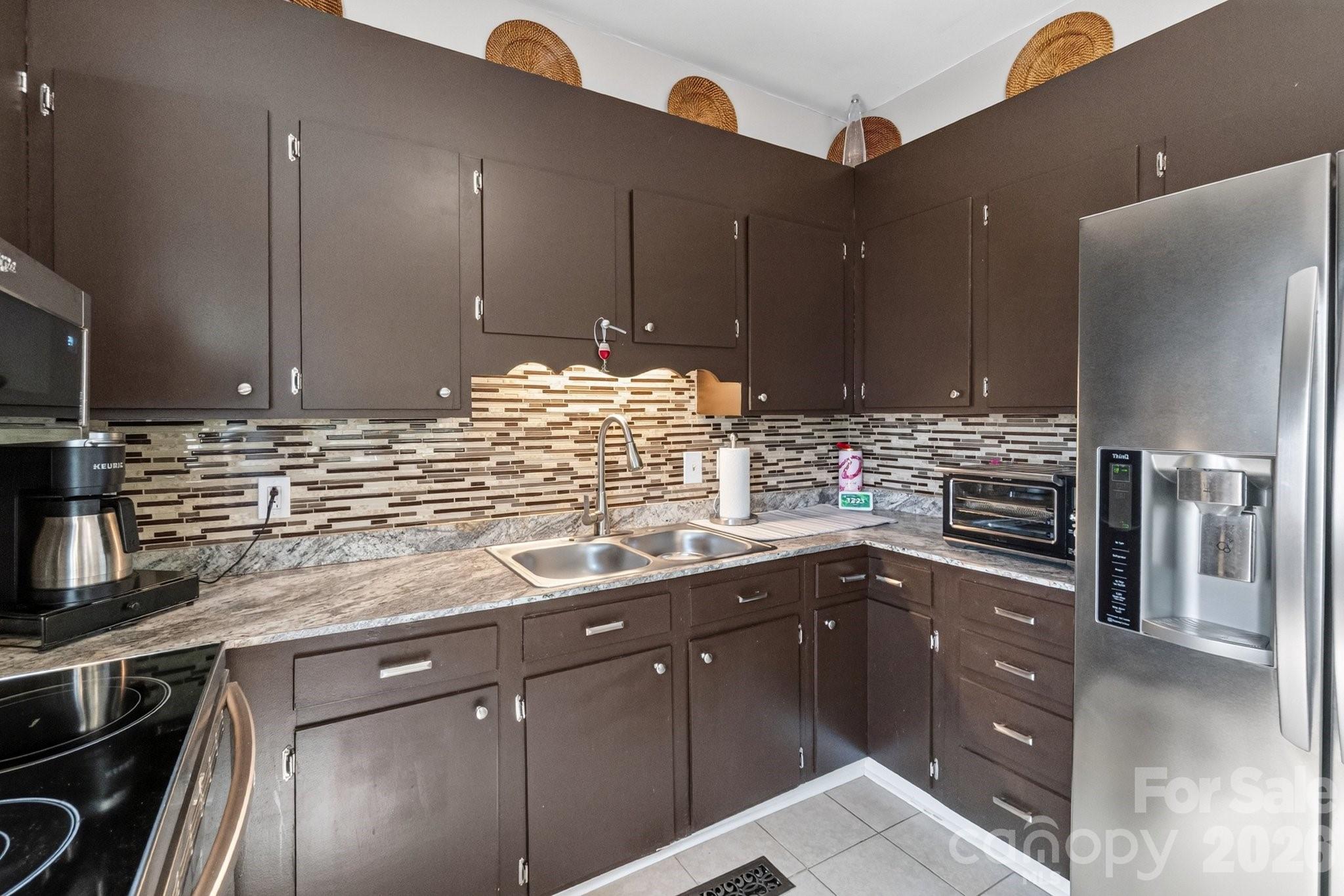 448 1st Street Property Photo 17
