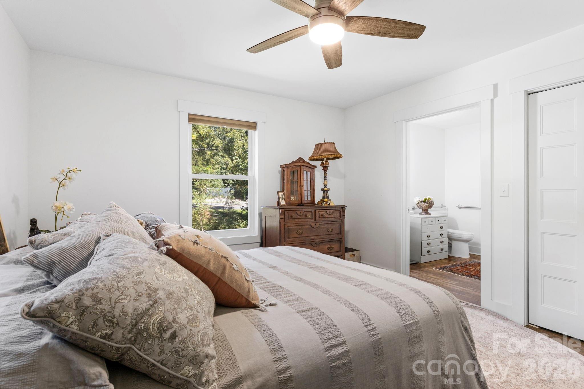 400 Laurel Drive Property Photo 15