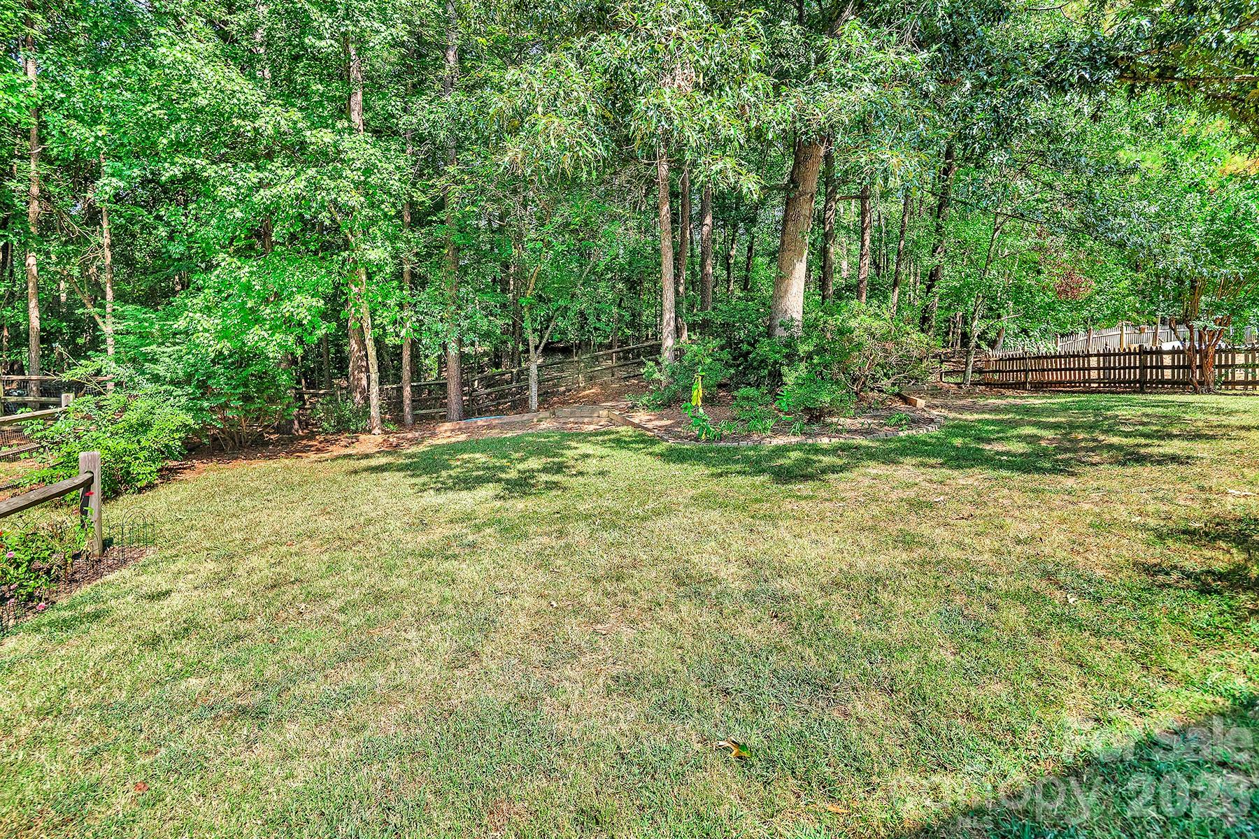 5016 Hickory Lake Lane Property Photo 45