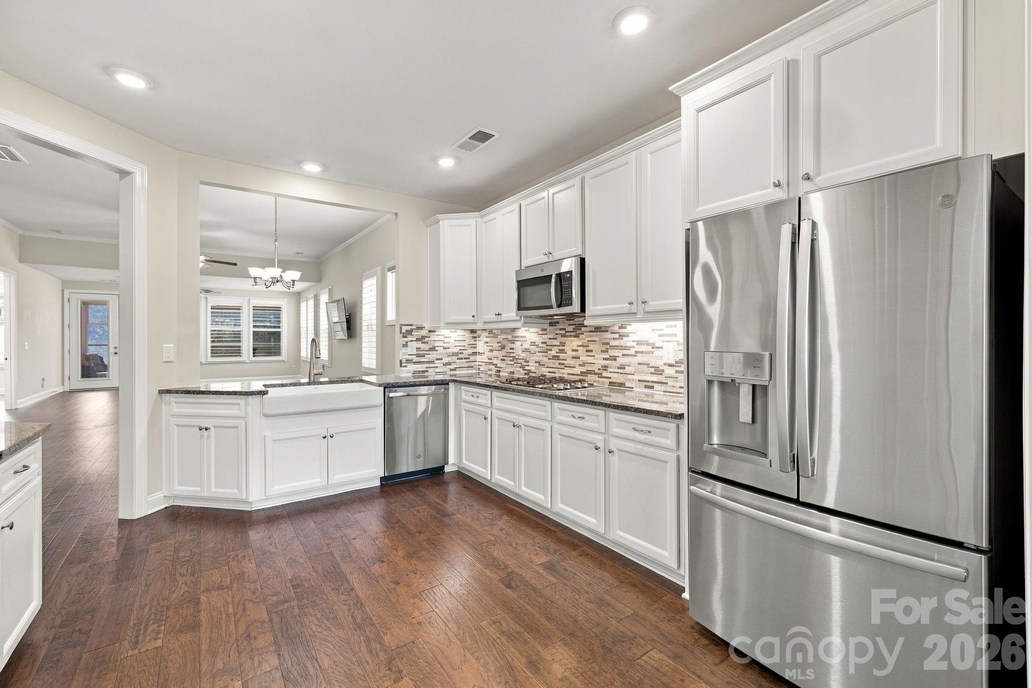 8407 Festival Way Property Photo 13