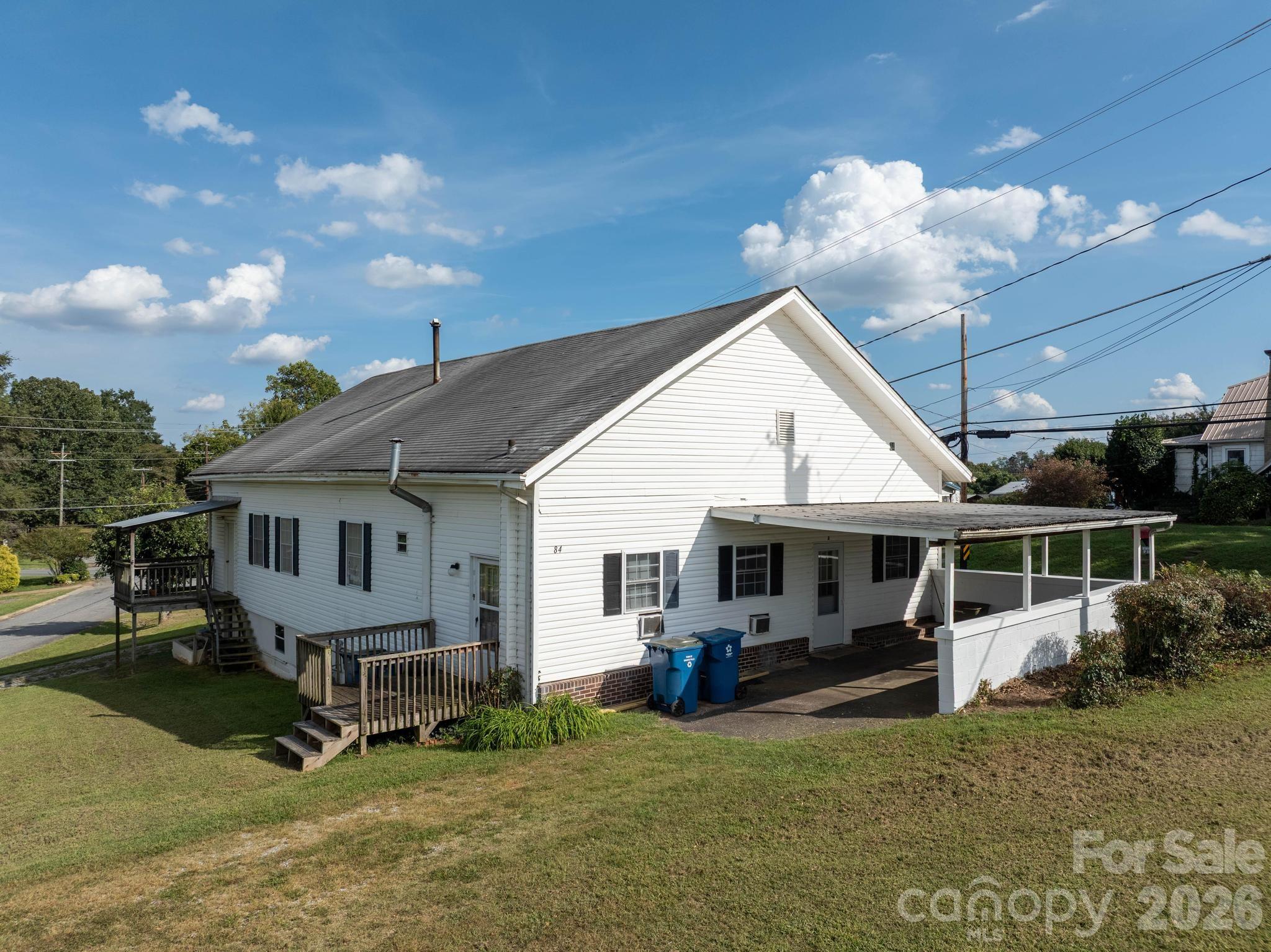 84 Falls Avenue Property Photo 2
