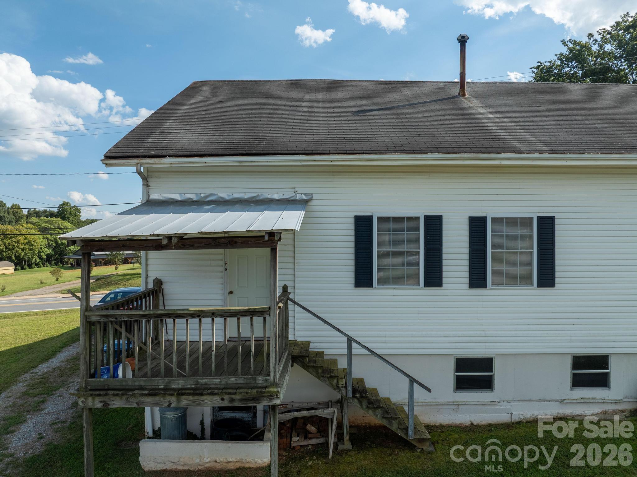 84 Falls Avenue Property Photo 5
