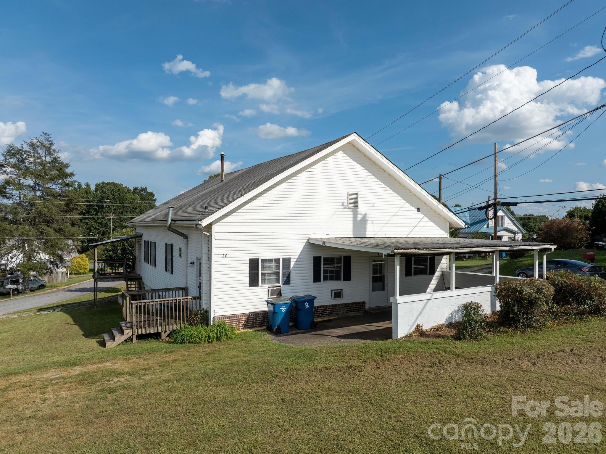 84 Falls Avenue Property Photo 6