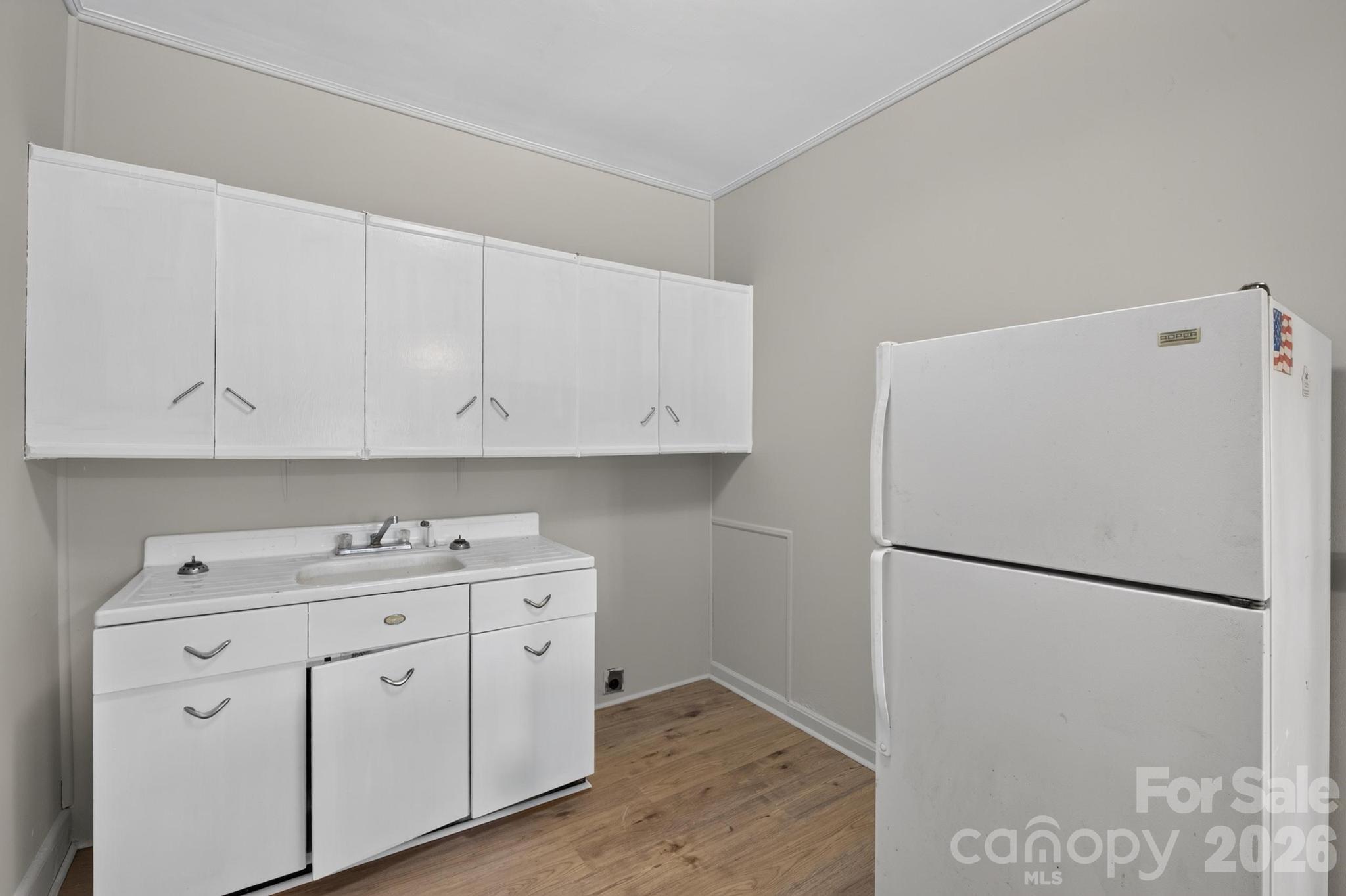 84 Falls Avenue Property Photo 21