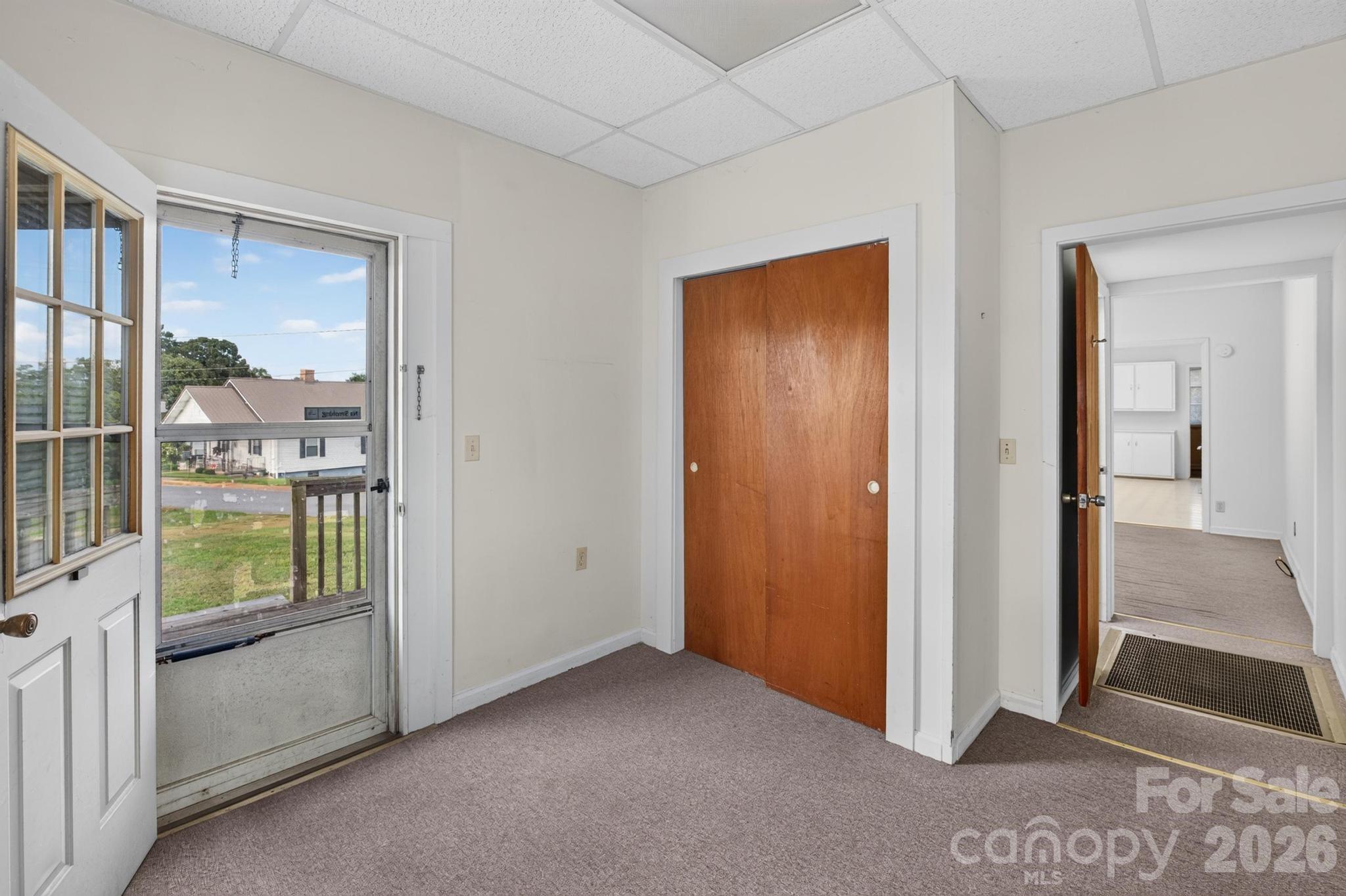 84 Falls Avenue Property Photo 30