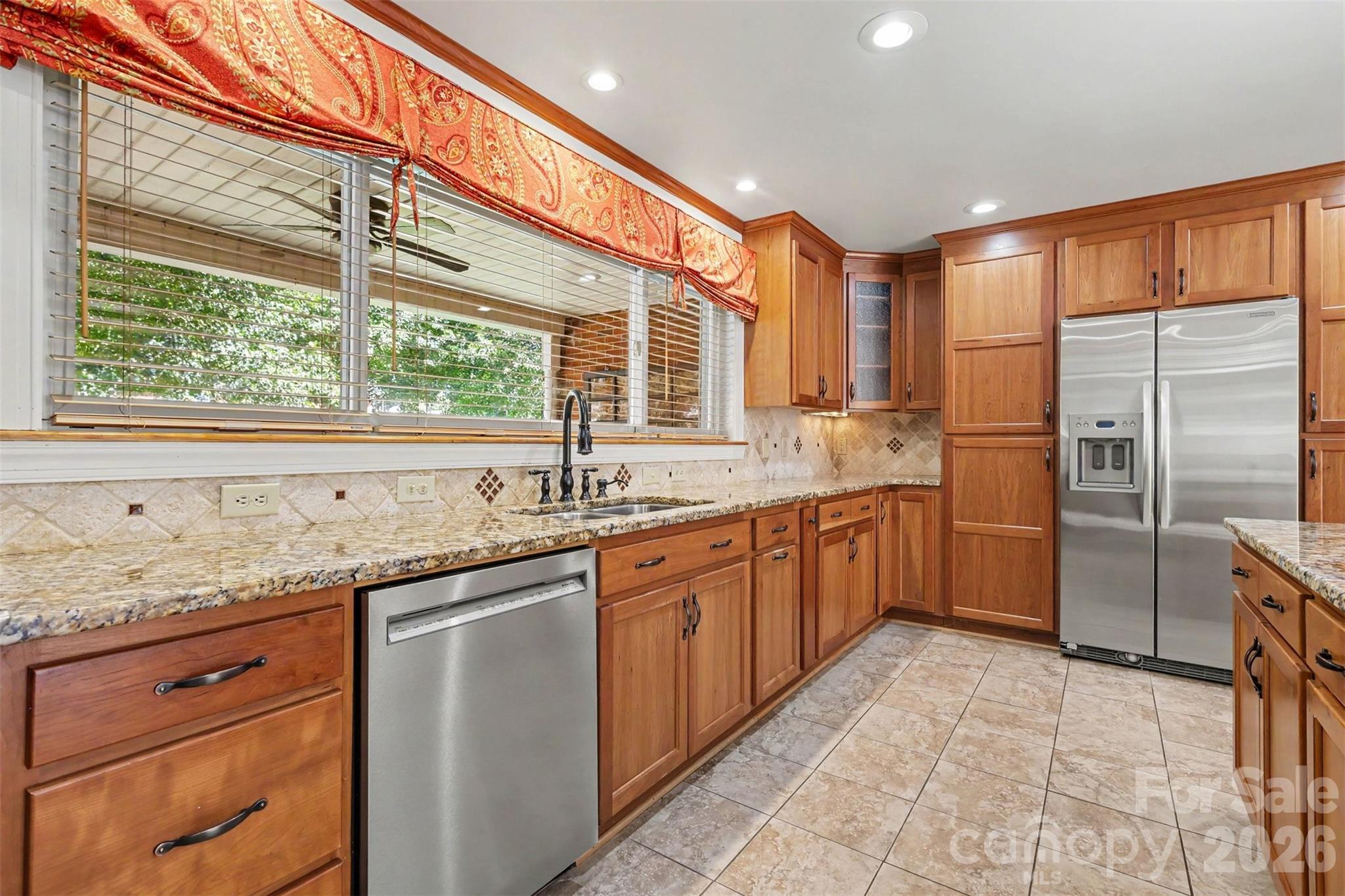 827 Ferndale Drive Property Photo 14