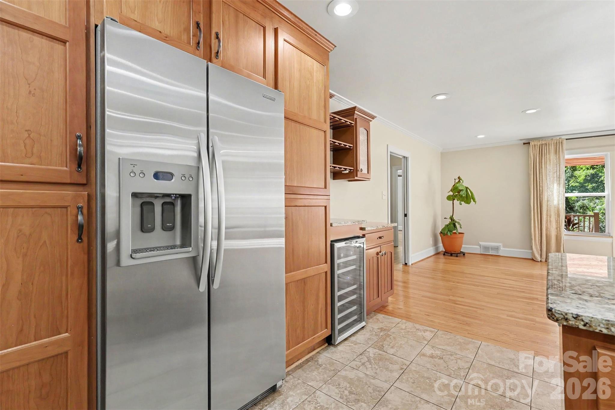 827 Ferndale Drive Property Photo 15