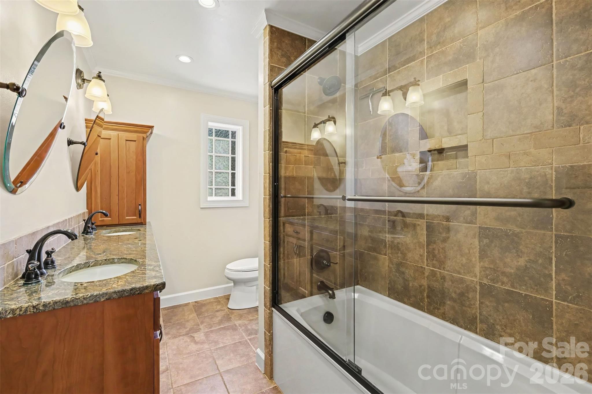 827 Ferndale Drive Property Photo 23