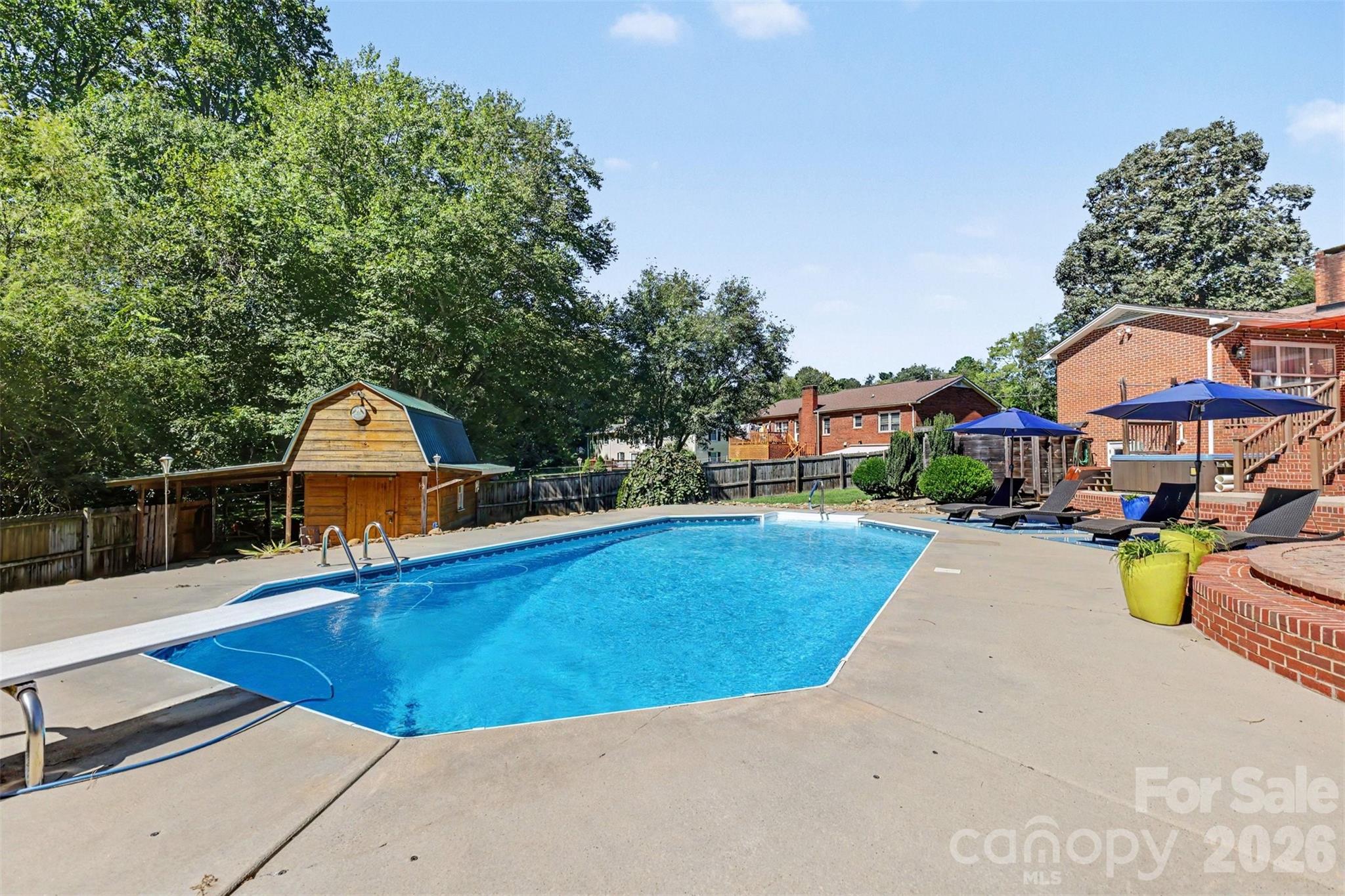827 Ferndale Drive Property Photo 35