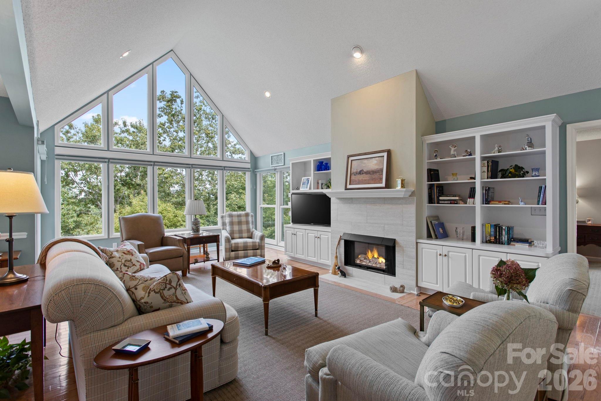 414 Ledgemont Court Property Photo 6
