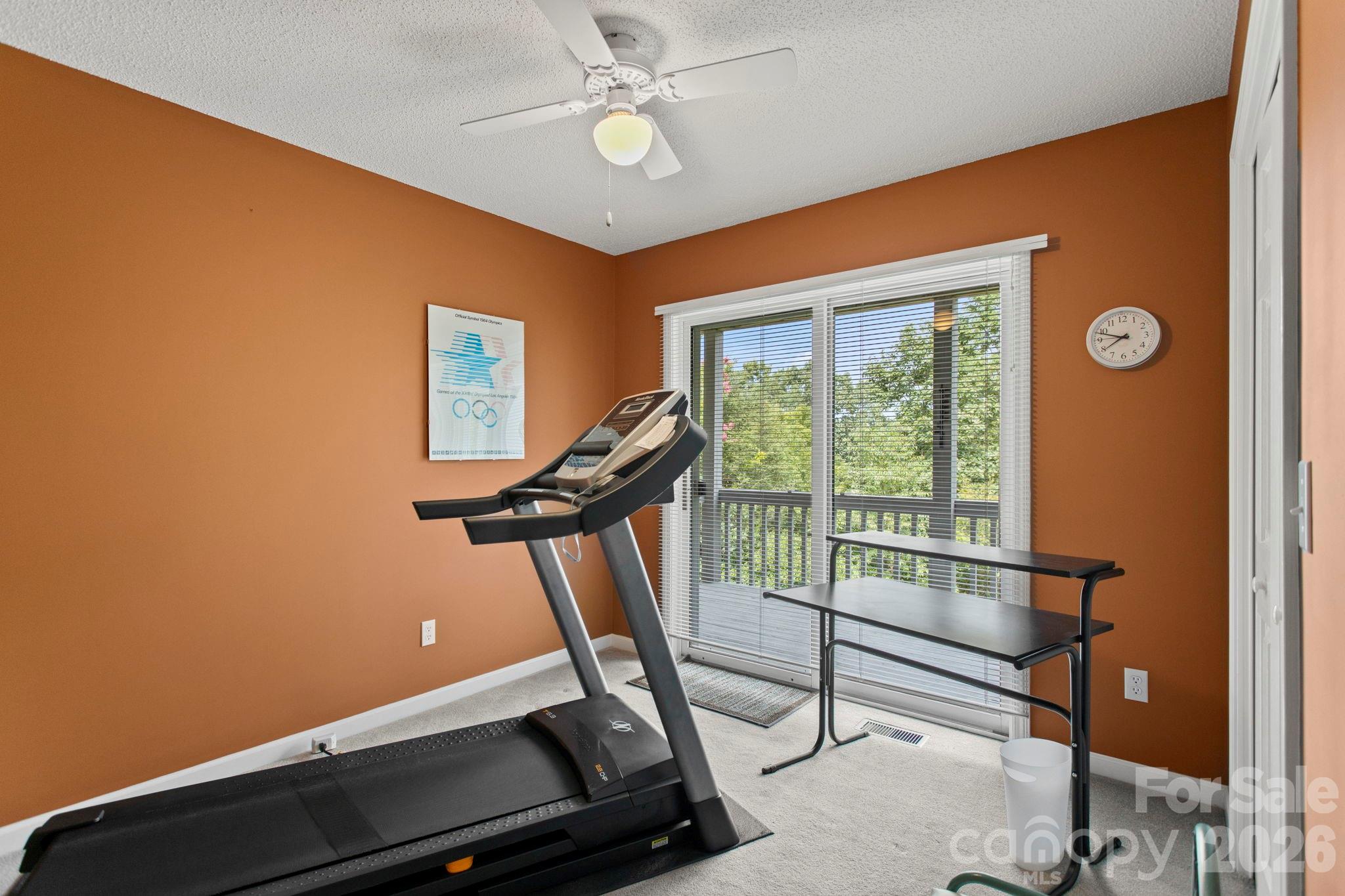 414 Ledgemont Court Property Photo 28