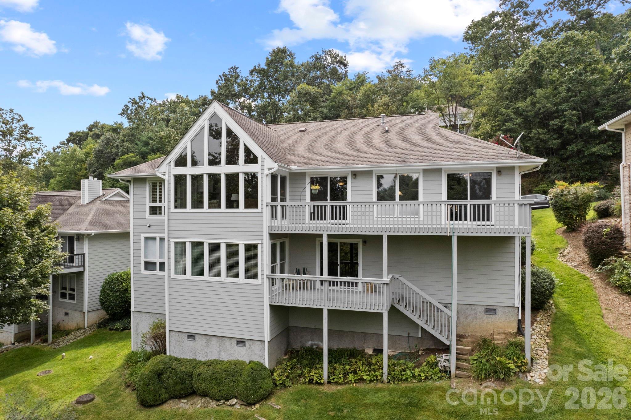 414 Ledgemont Court Property Photo 37