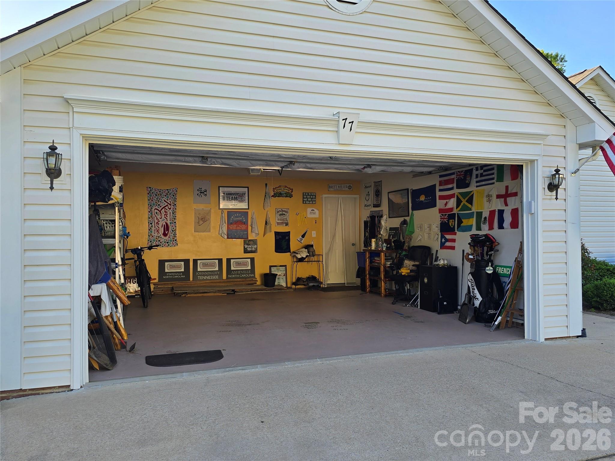 77 Stonehollow Road Property Photo 9
