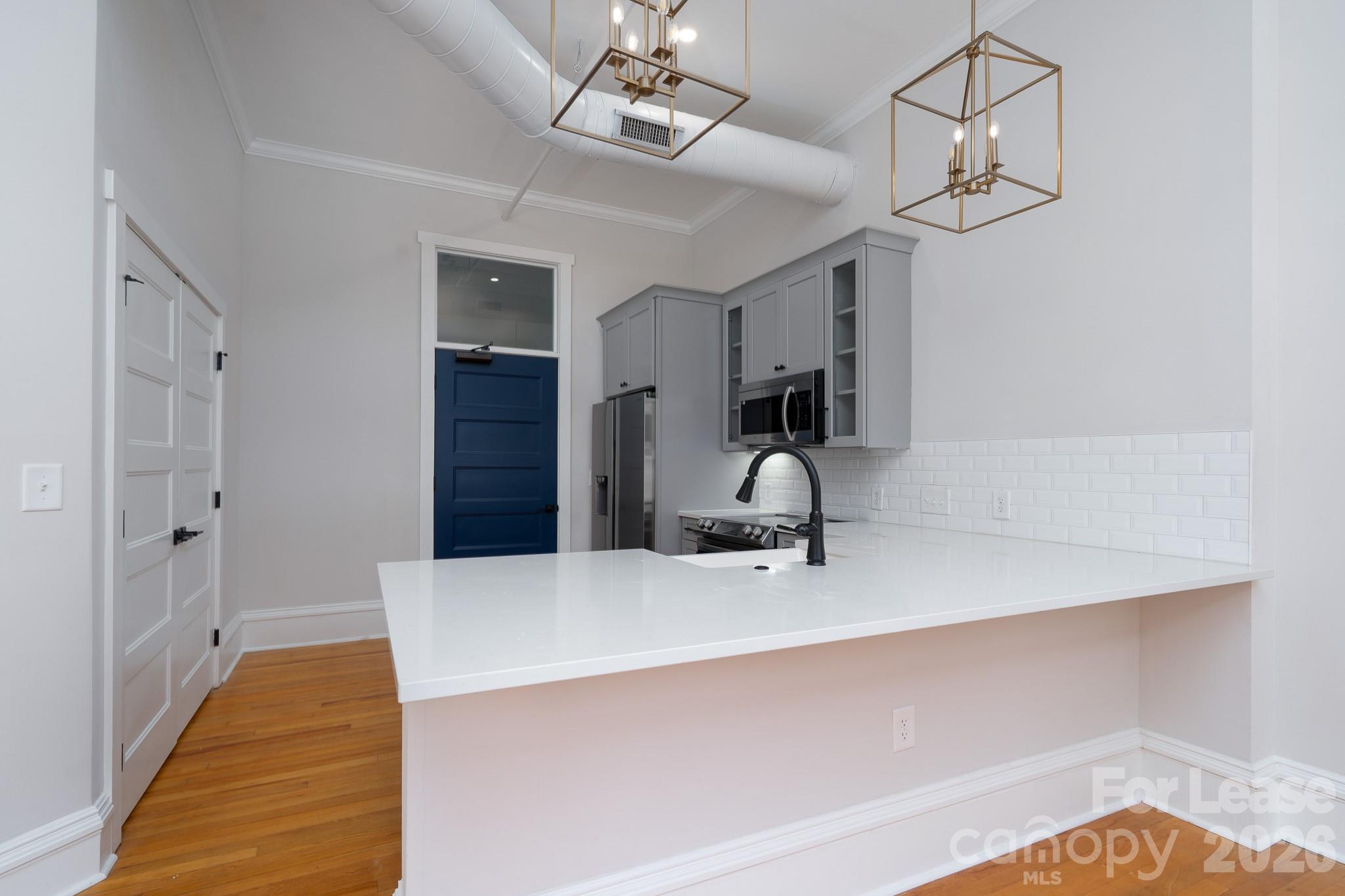 52 Union Street 205 Property Photo 4