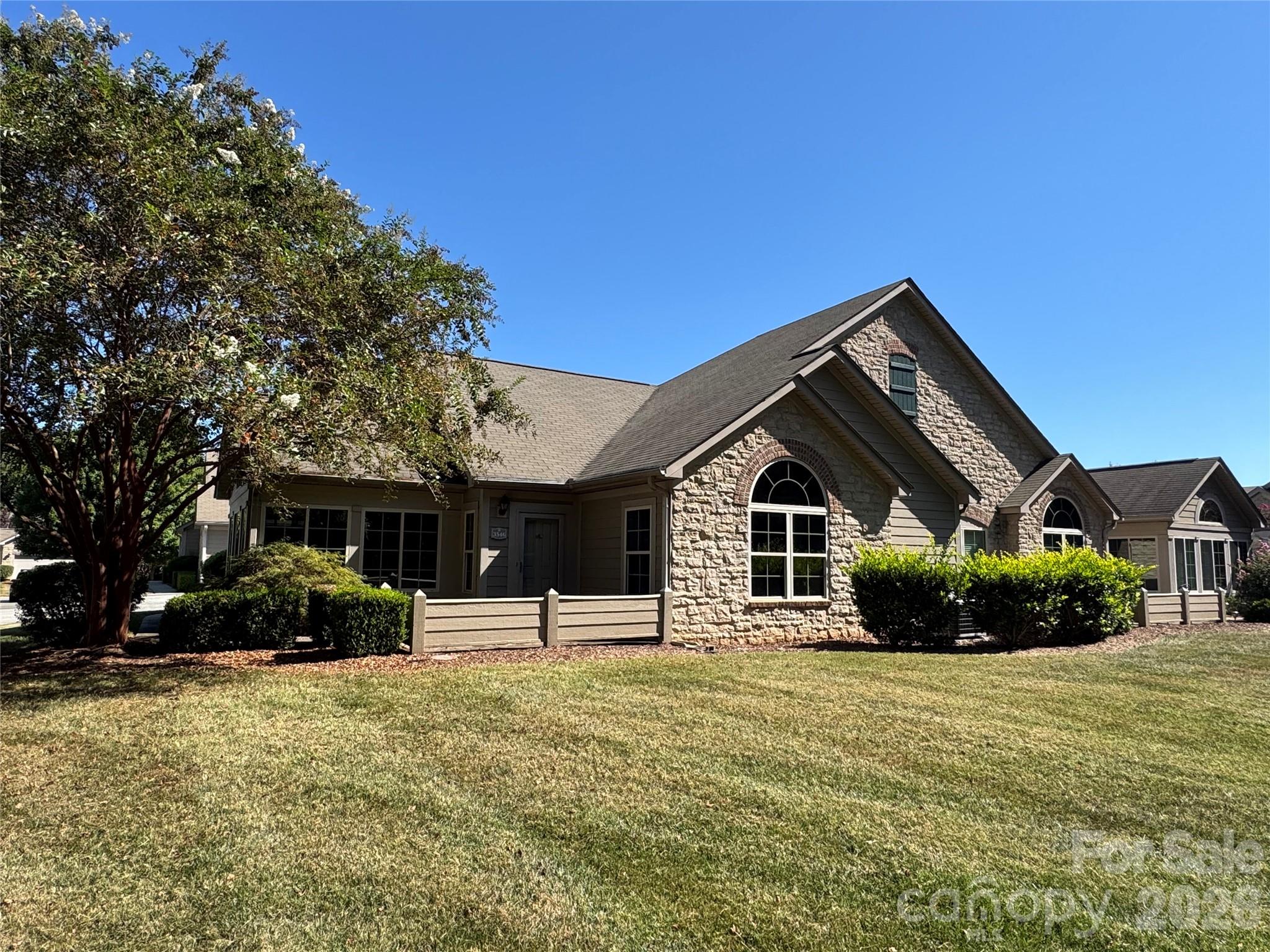 3546 S Bank Court Property Photo 1