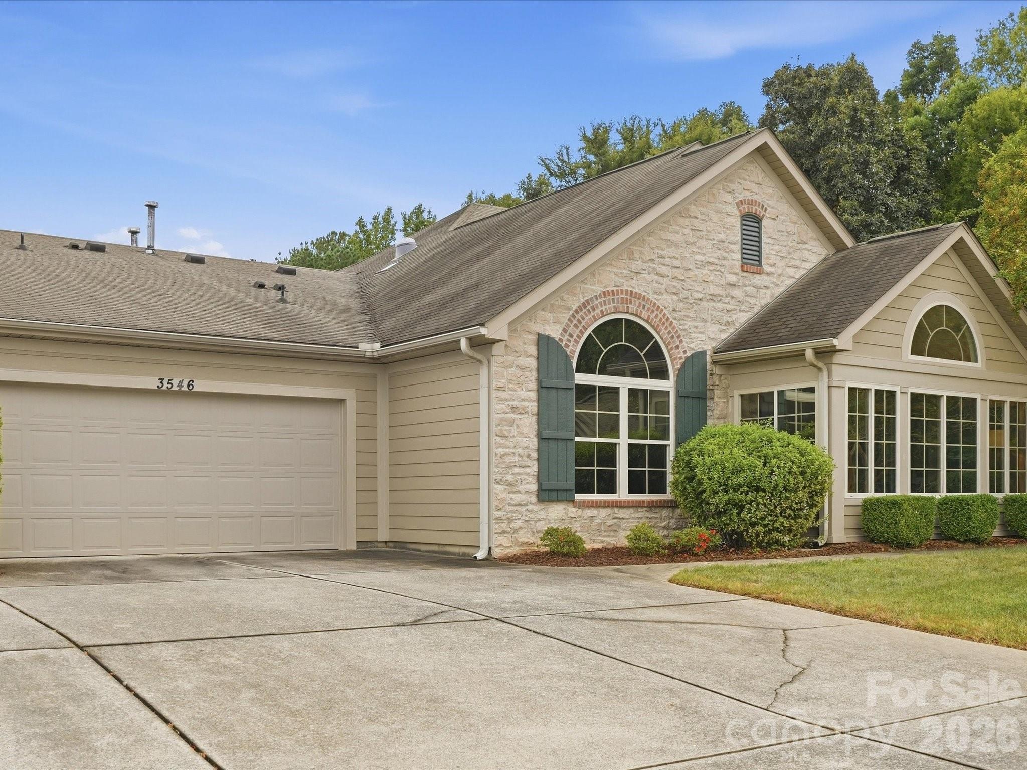 3546 S Bank Court Property Photo 1